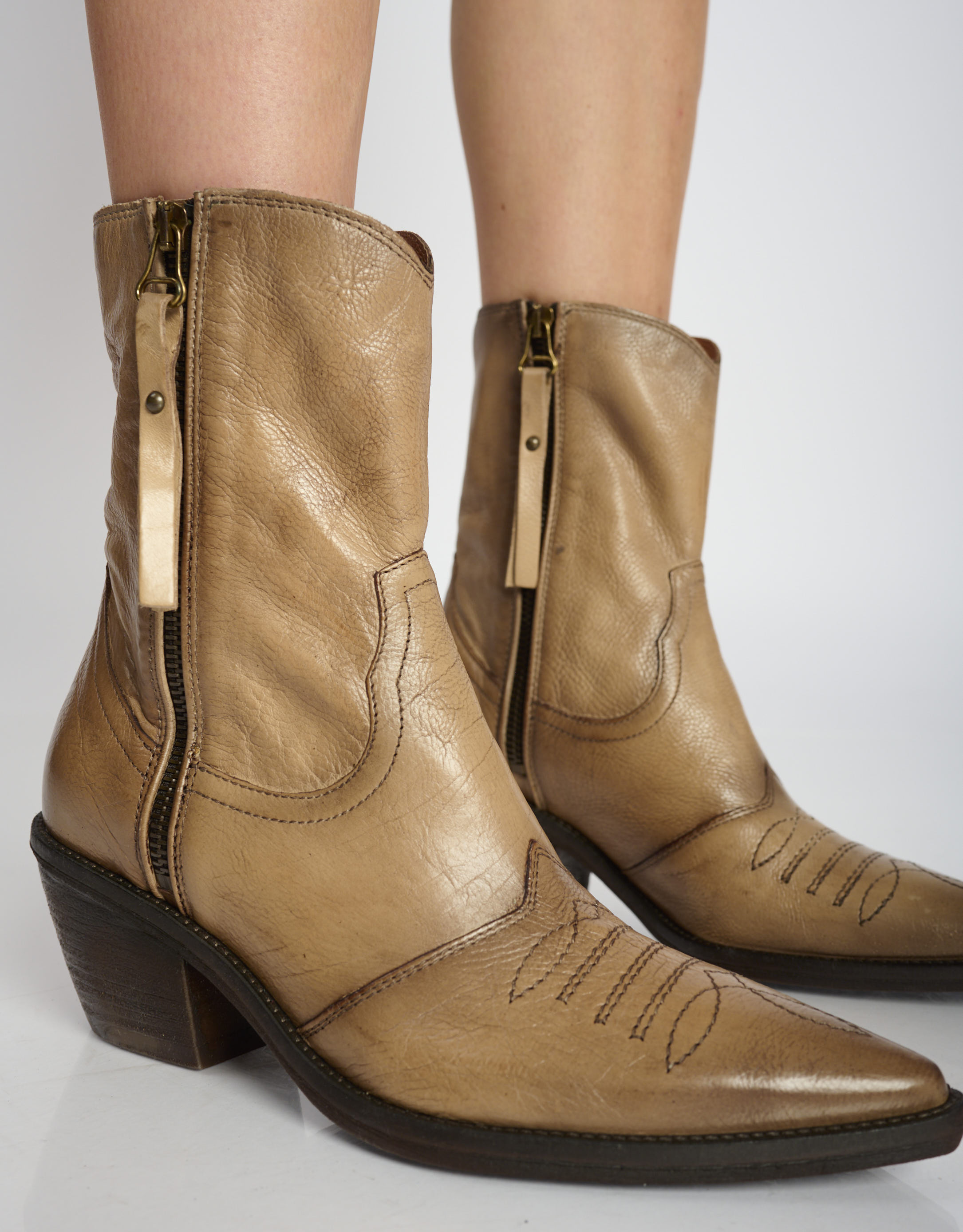 נעלי נשים - A.S. 98 - מגפוני בוקרים COUNTRY - בז'1