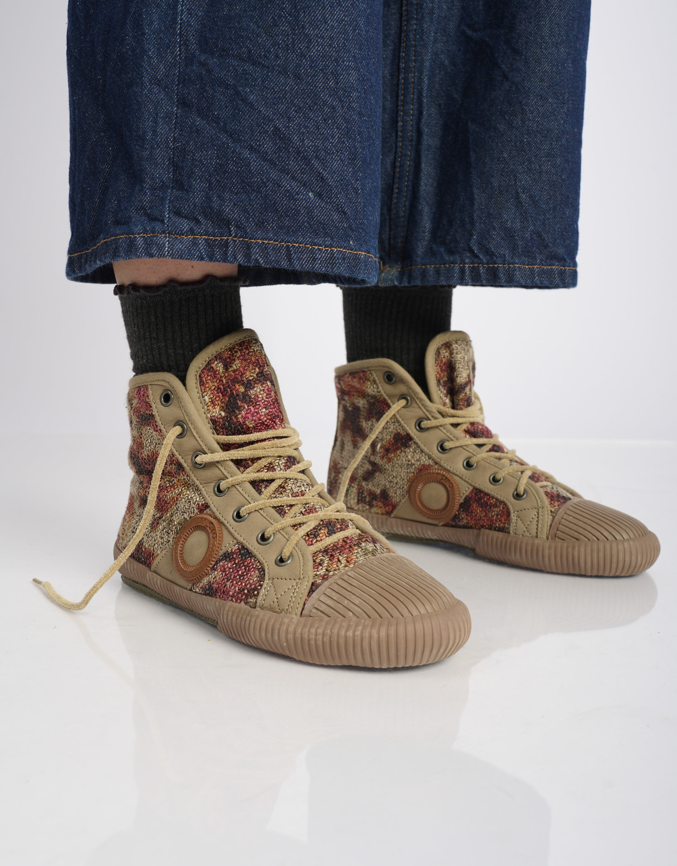 נעלי נשים - Aro - סניקרס גבוהות CHARLIE - בז'   כתום3