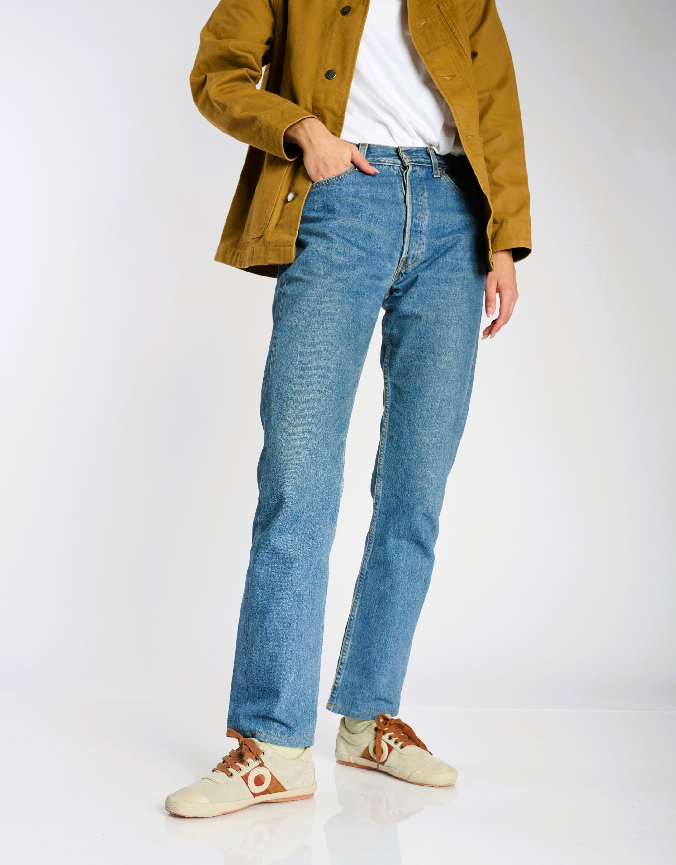 נעלי נשים - Aro - סניקרס זמש RAY - אבן2