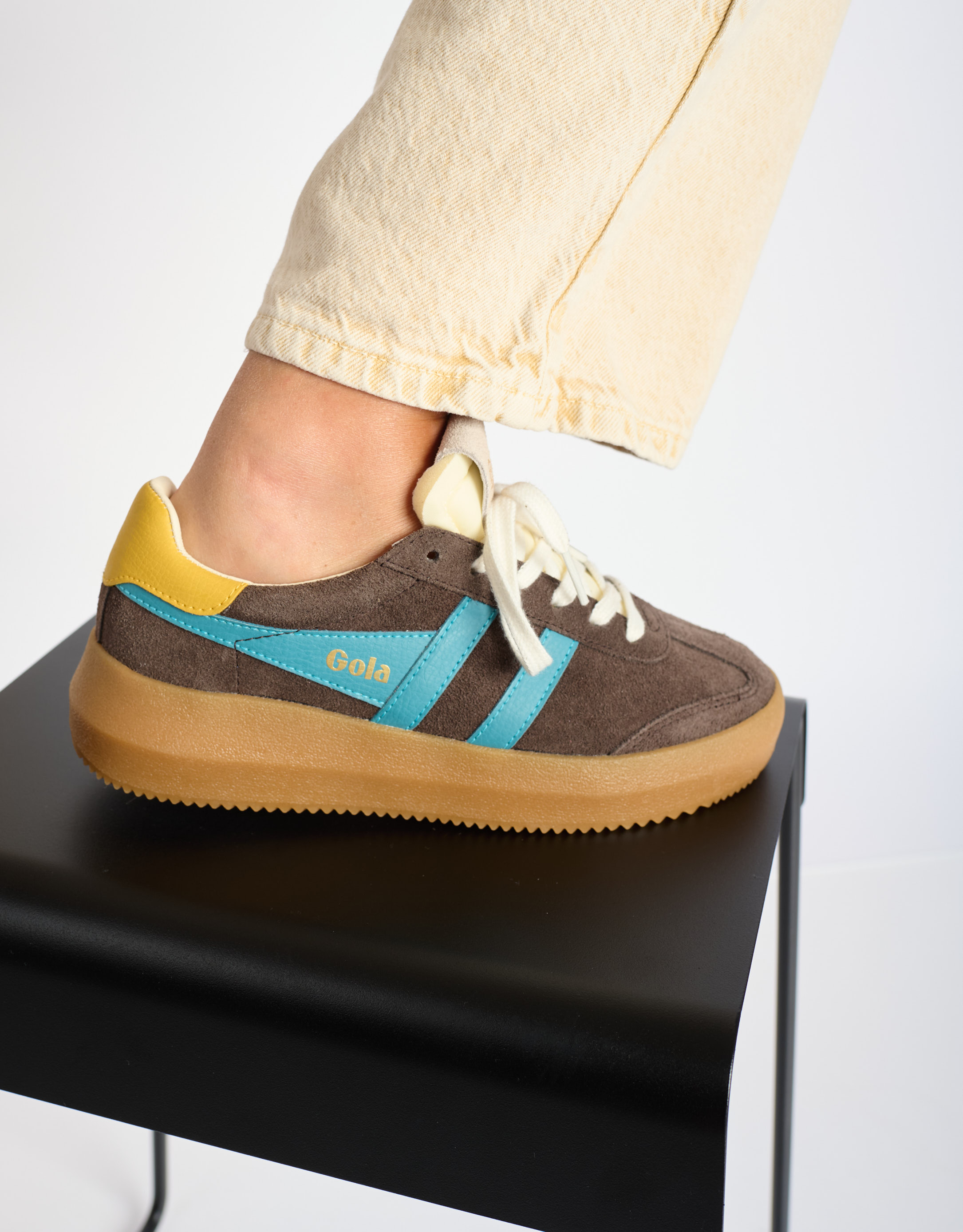 נעלי נשים - Gola - סניקרס זמש ATHENA - חום   כחול1