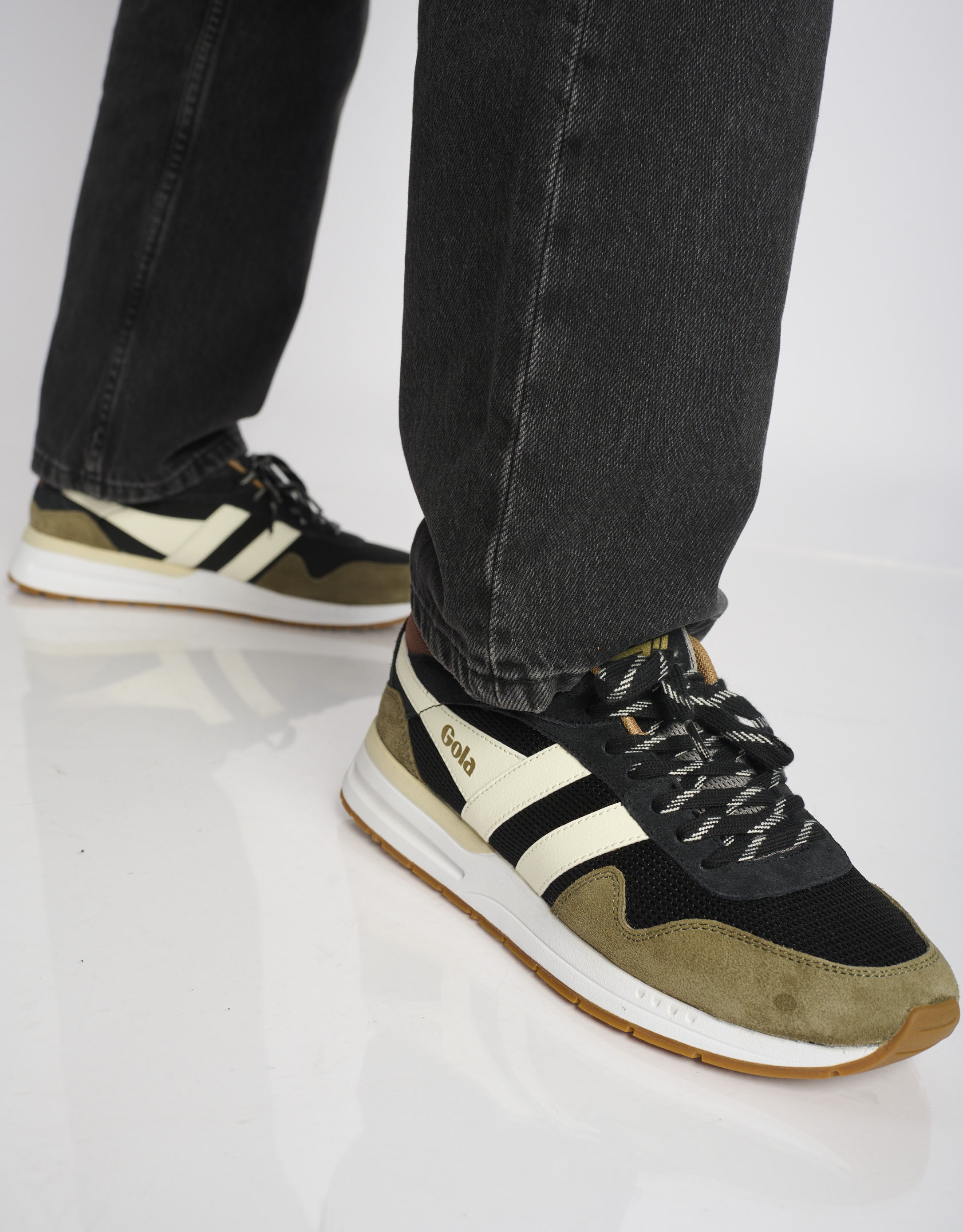 נעלי גברים - Gola - סניקרס בד וזמש DELTA - שחור4