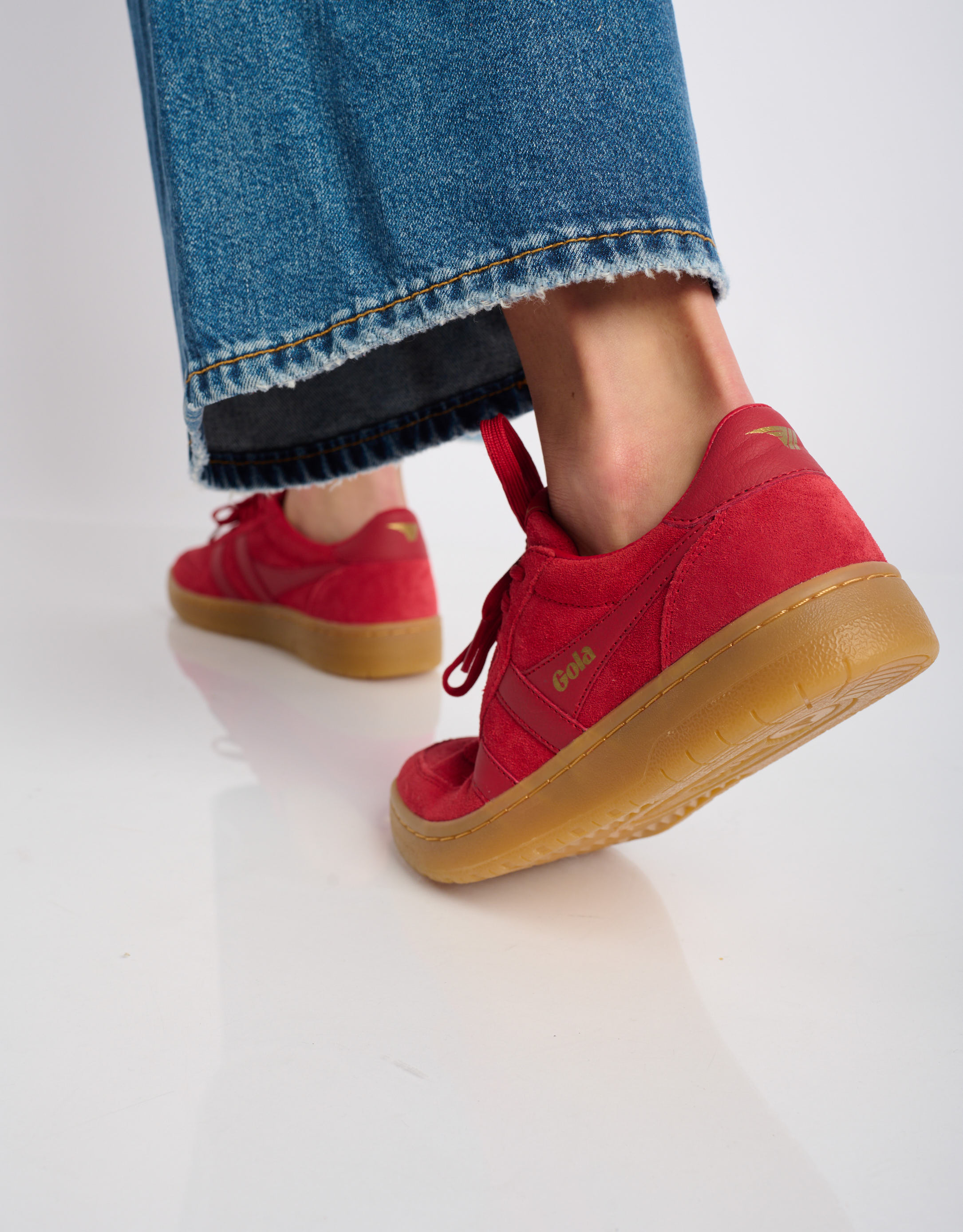 נעלי נשים - Gola - סניקרס זמש HAWK - אדום4