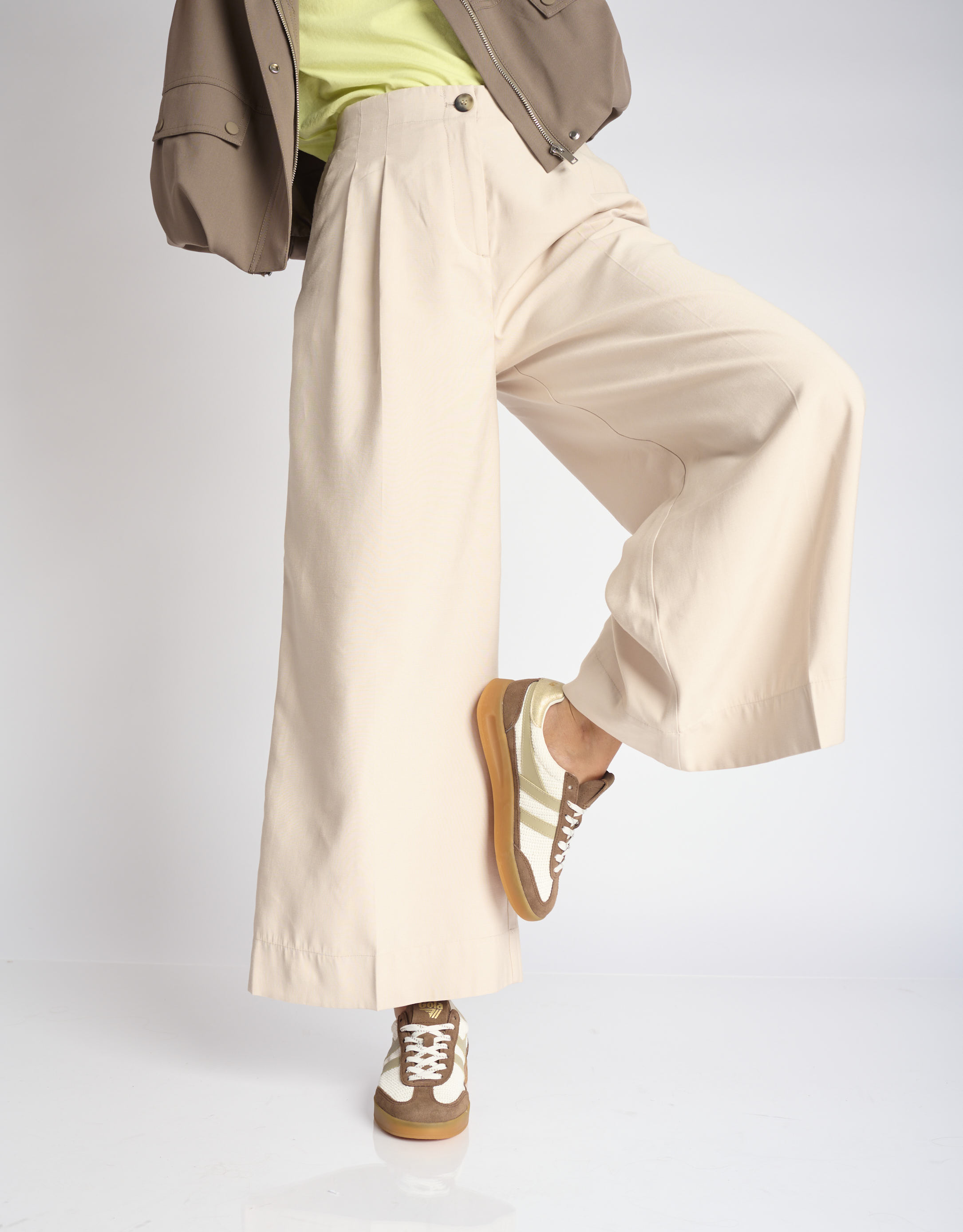 נעלי נשים - Gola - סניקרס  CYCLONE ZEPHIR - חום   לבן1