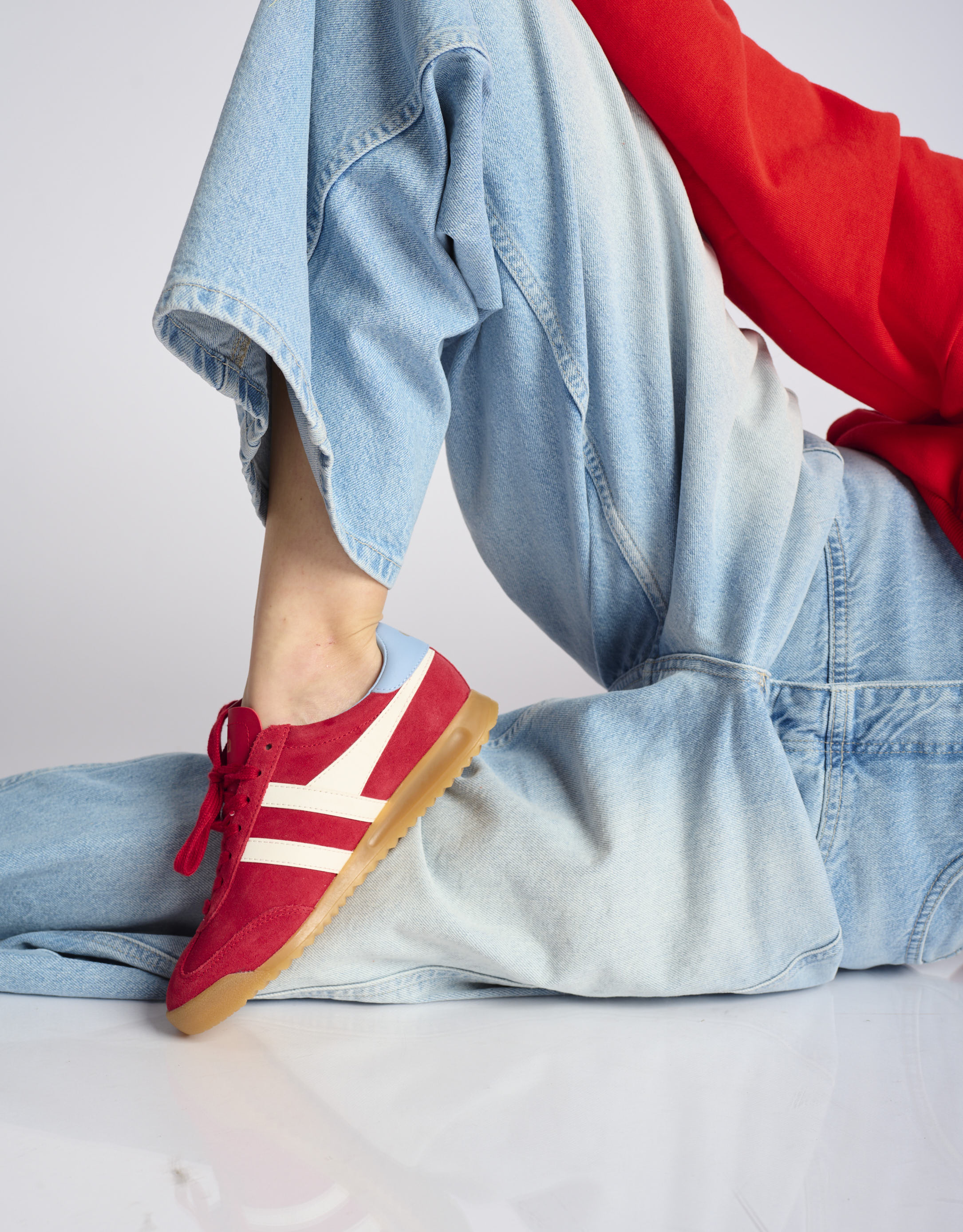 נעלי נשים - Gola - סניקרס זמש TORPEDO - אדום1