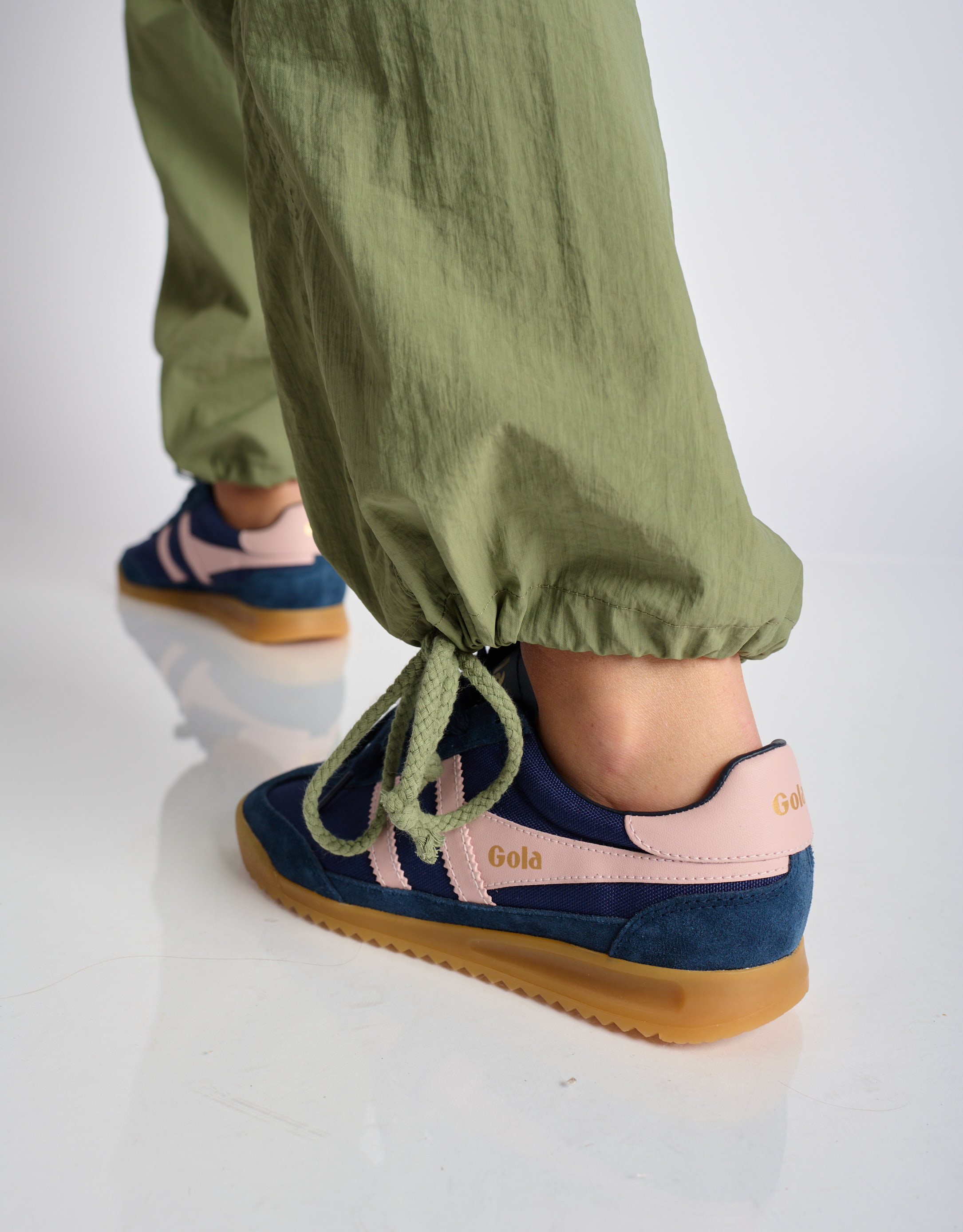 נעלי נשים - Gola - סניקרס TORNADO - כחול   ורוד4