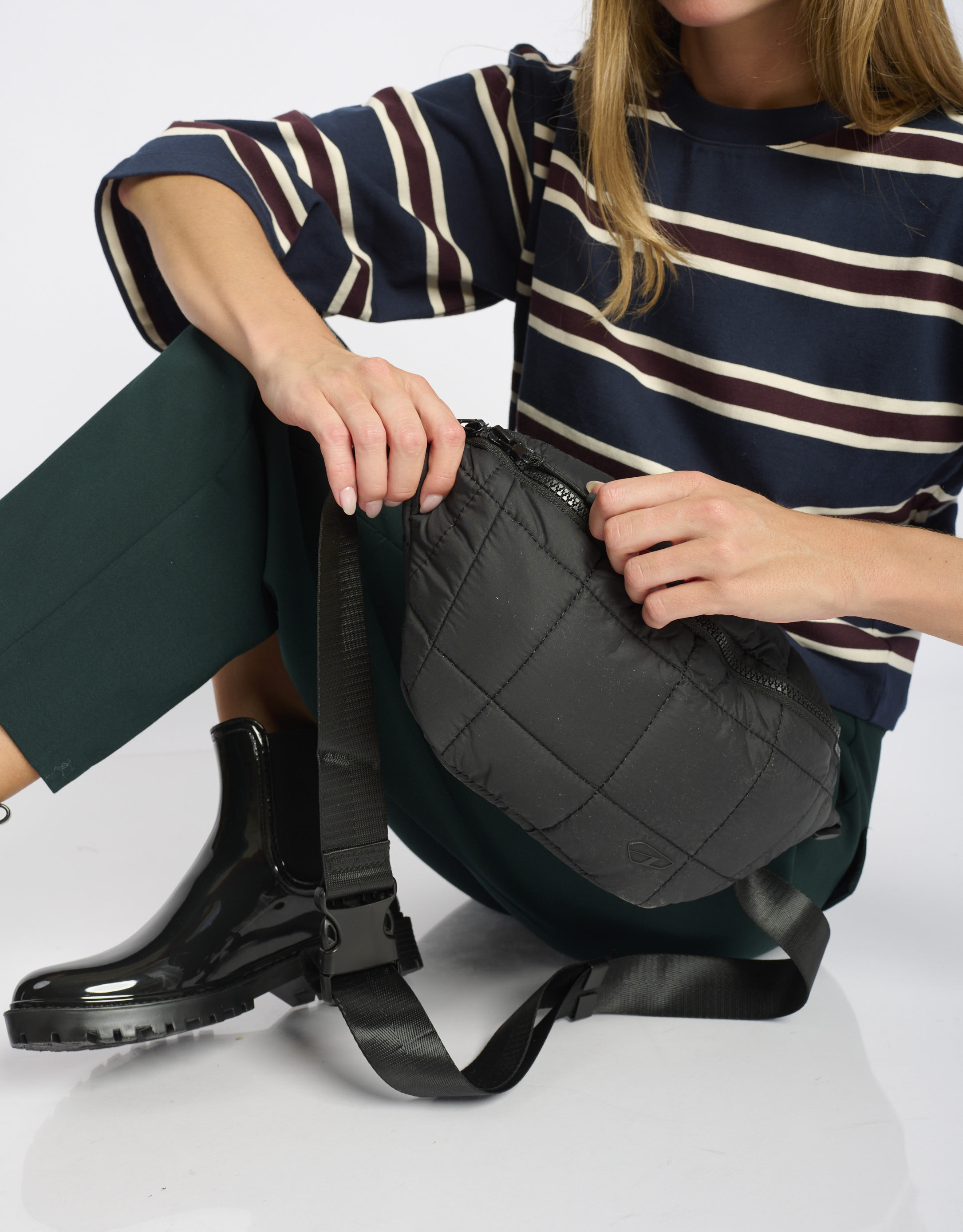 Arkk - תיק פאוצ' PADDED BUMBAG - שחור1