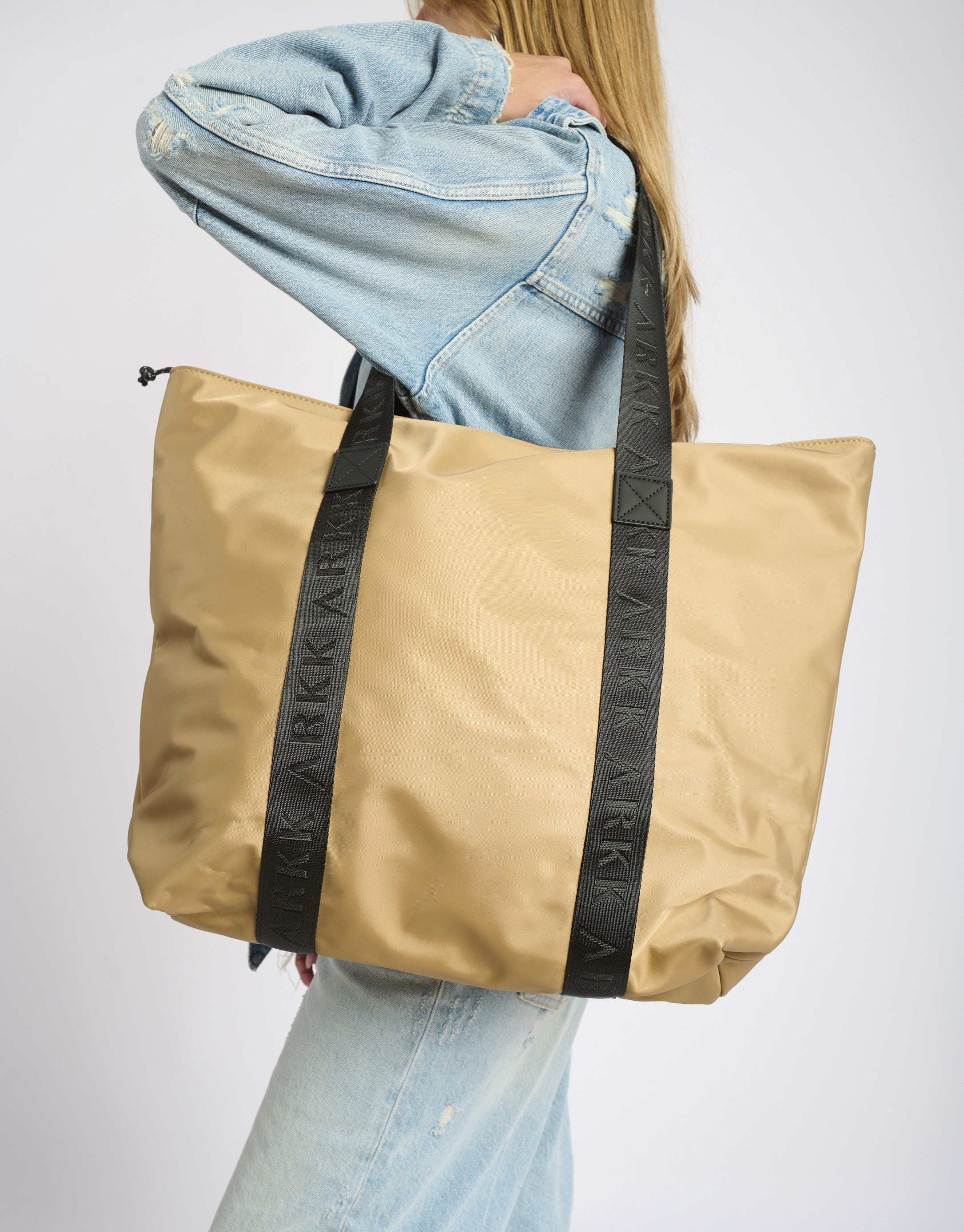 נעלי נשים - Arkk - תיק SHOPPER - בז'1