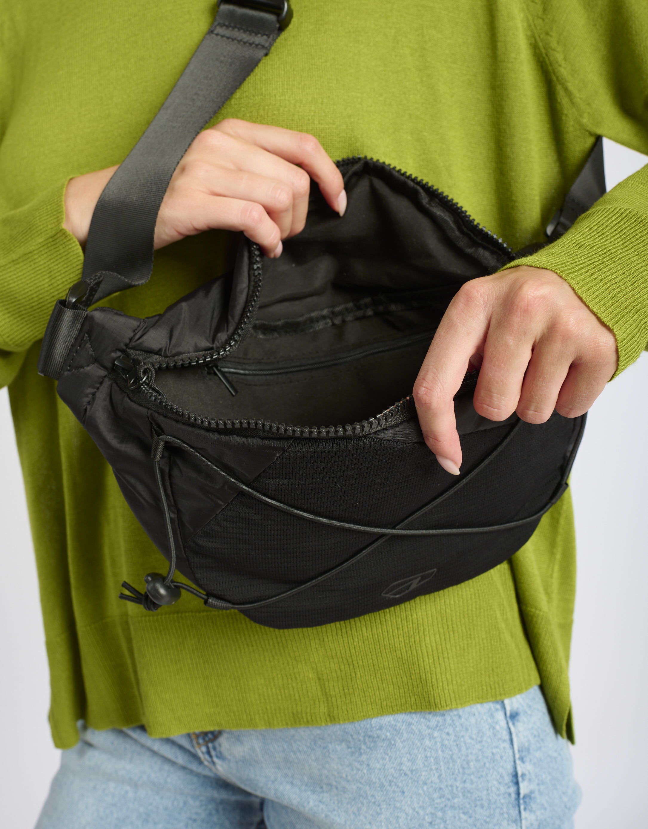 Arkk - תיק פאוצ' ניילון BUMBAG - שחור2