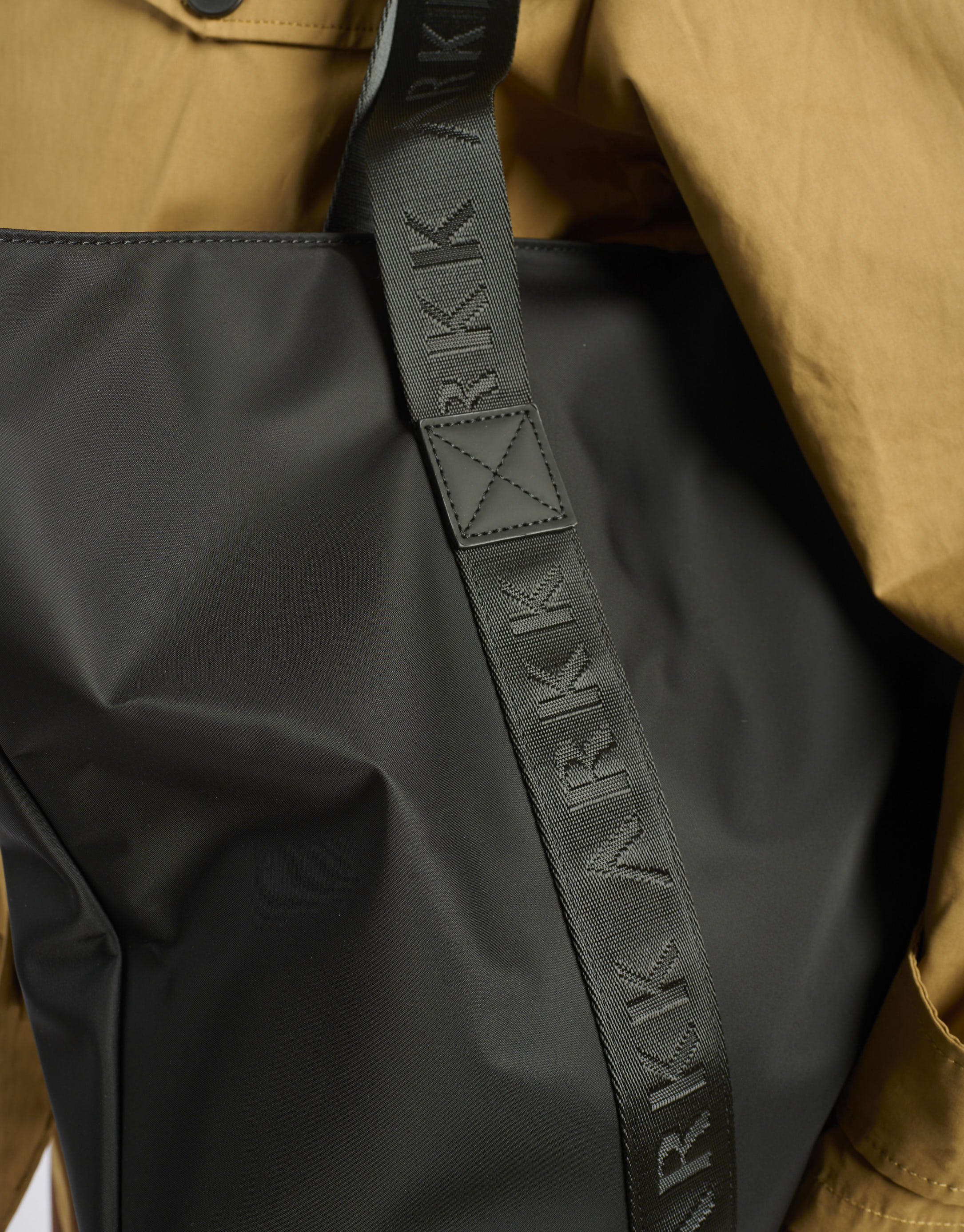 נעלי נשים - Arkk - תיק SHOPPER - שחור4