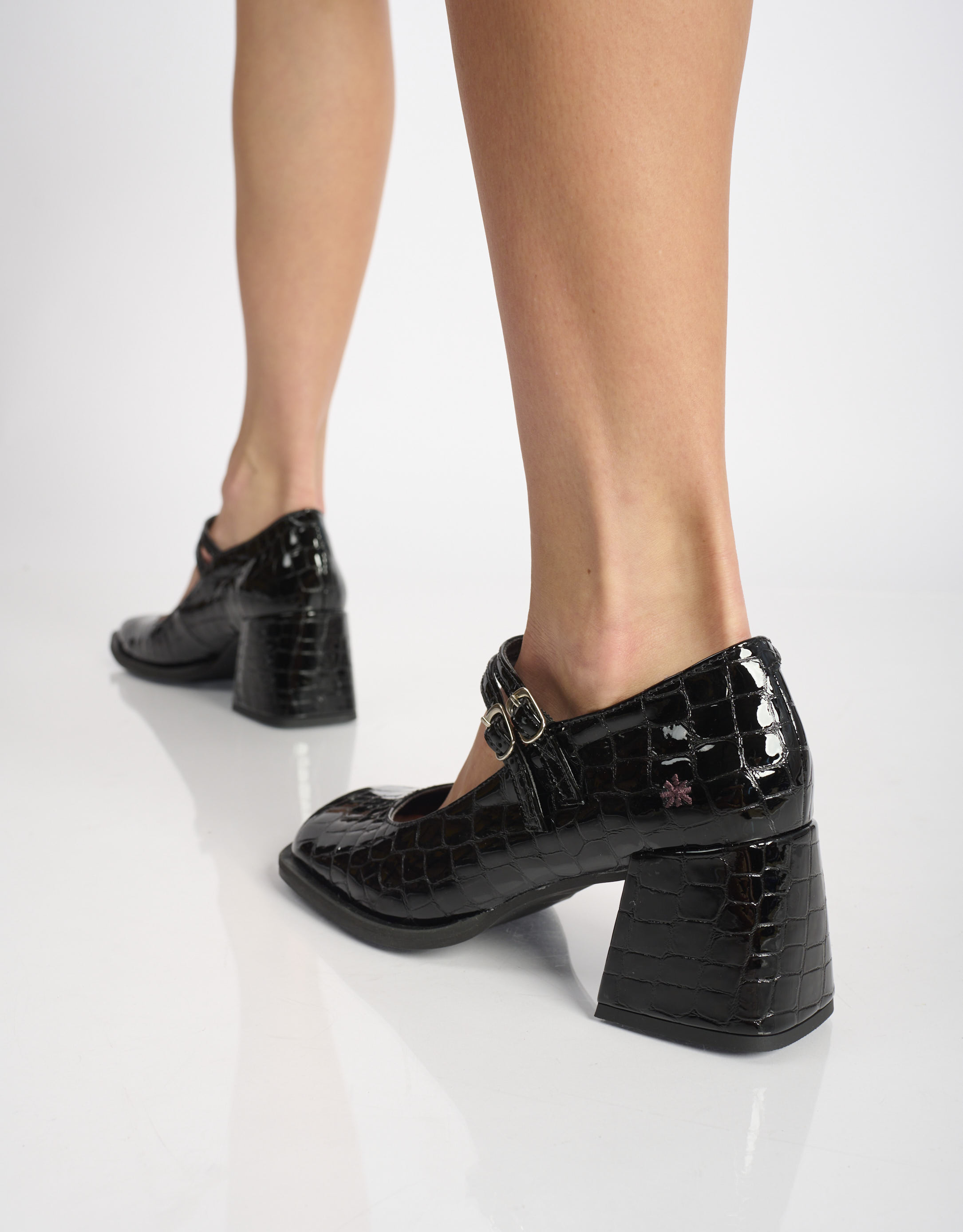 נעלי נשים - Art - נעלי בובה עם עקב VERONA - שחור קרוקו3