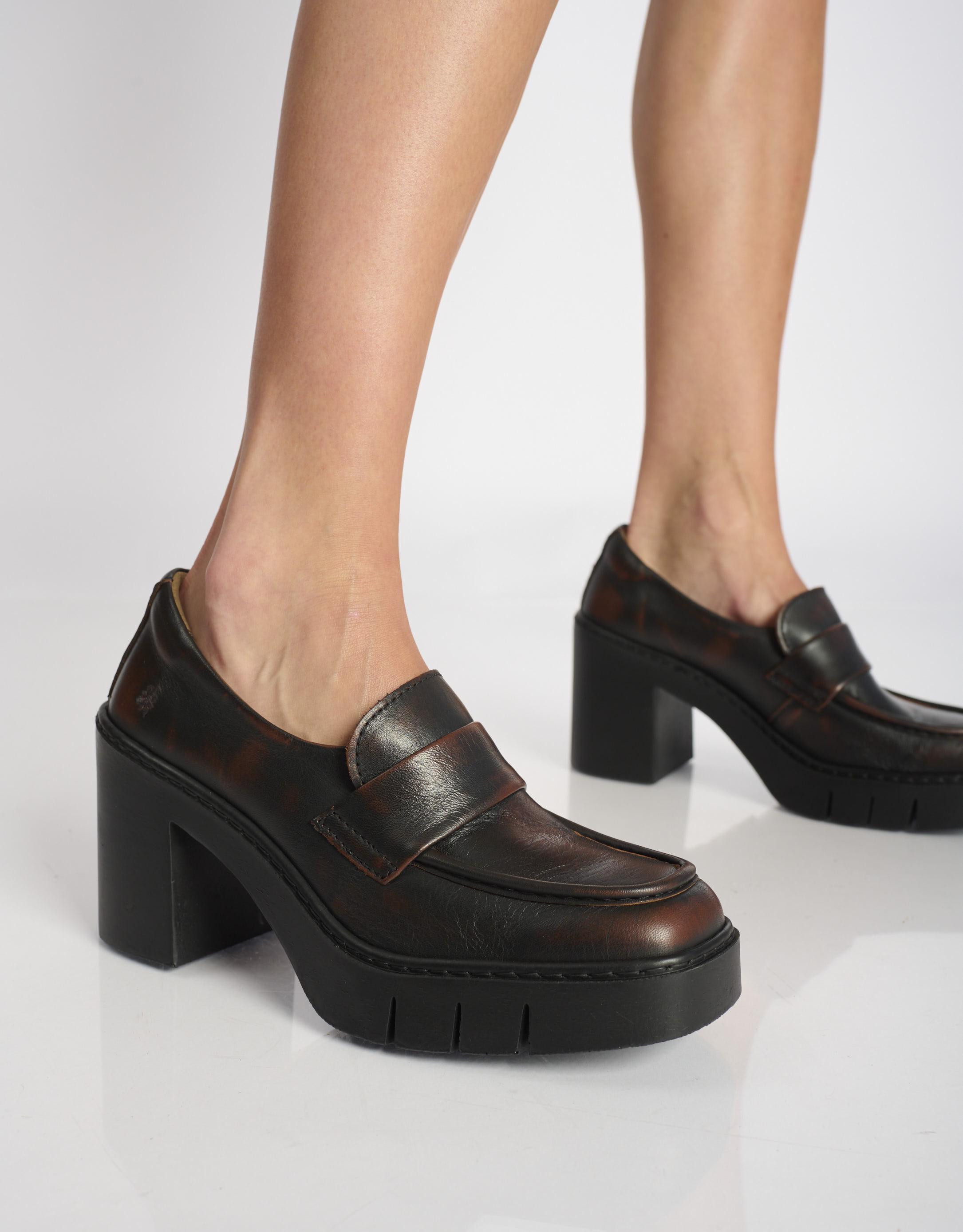 נעלי נשים - Art - מוקסינים עם עקב BERNA - חום2