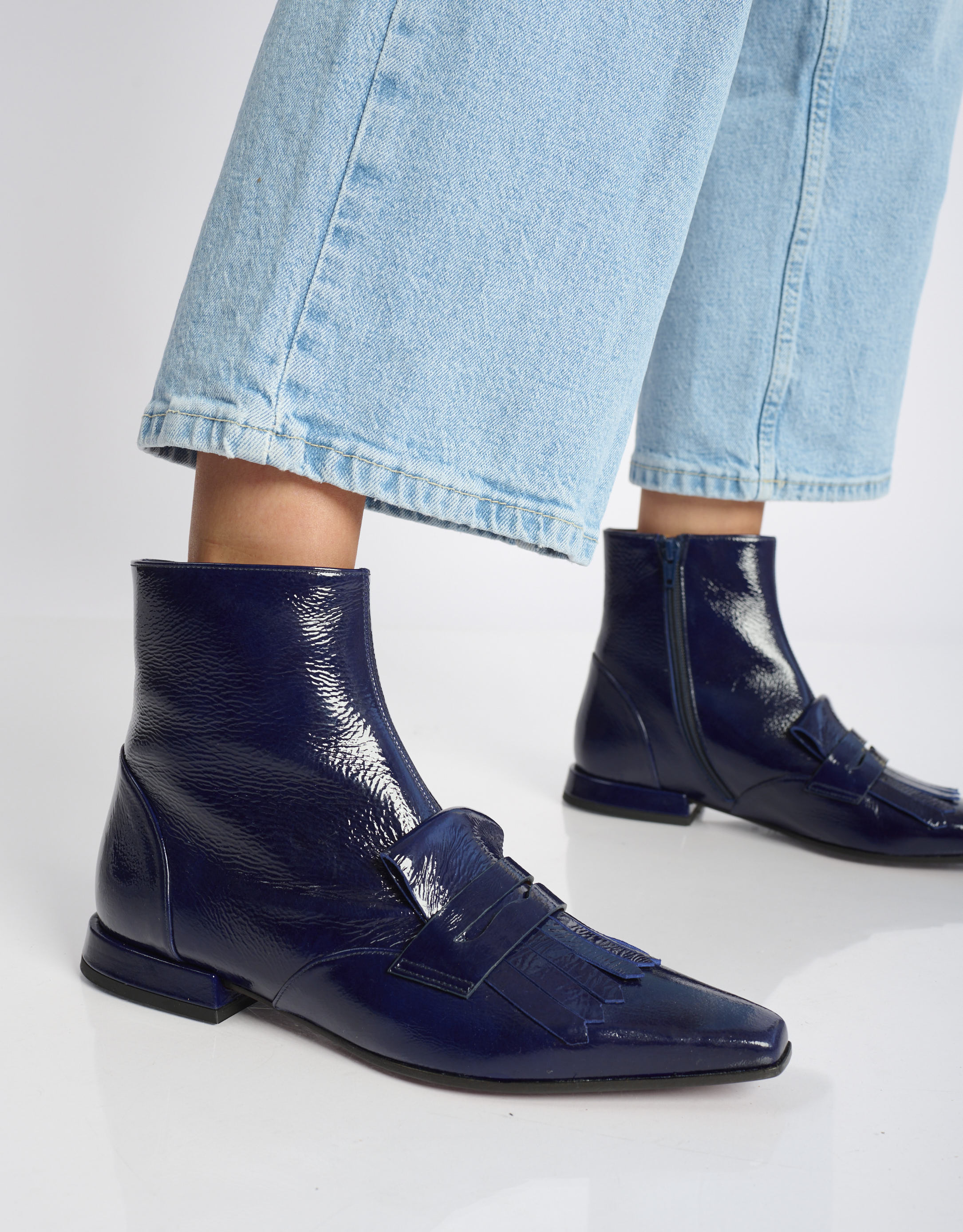 נעלי נשים - Chie Mihara - מגפונים שטוחים GATUSA - כחול2