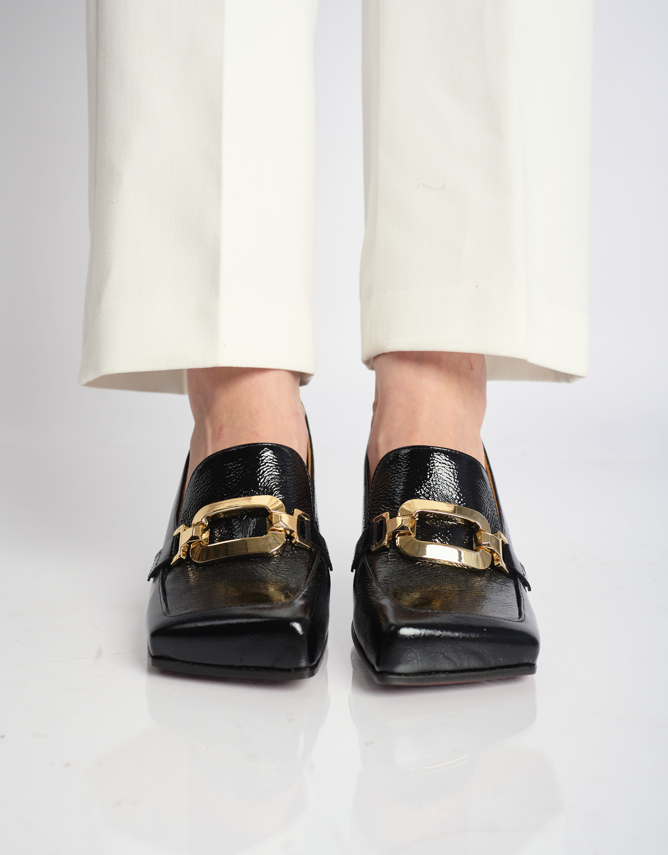 נעלי נשים - Chie Mihara - נעלי מוקסין עם עקב URSALI - שחור1