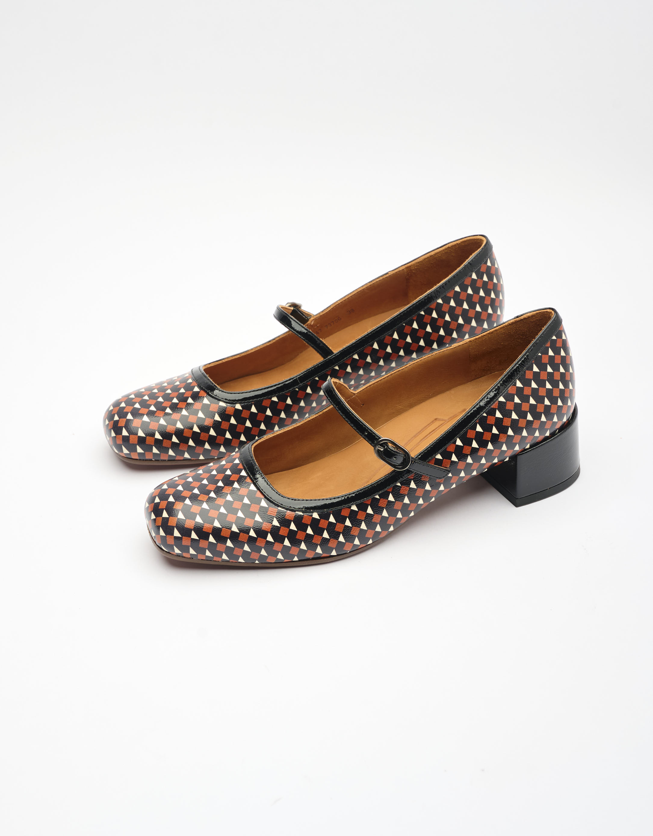 נעלי נשים - Chie Mihara - נעלי בובה עם עקב RENI - שחור חום2