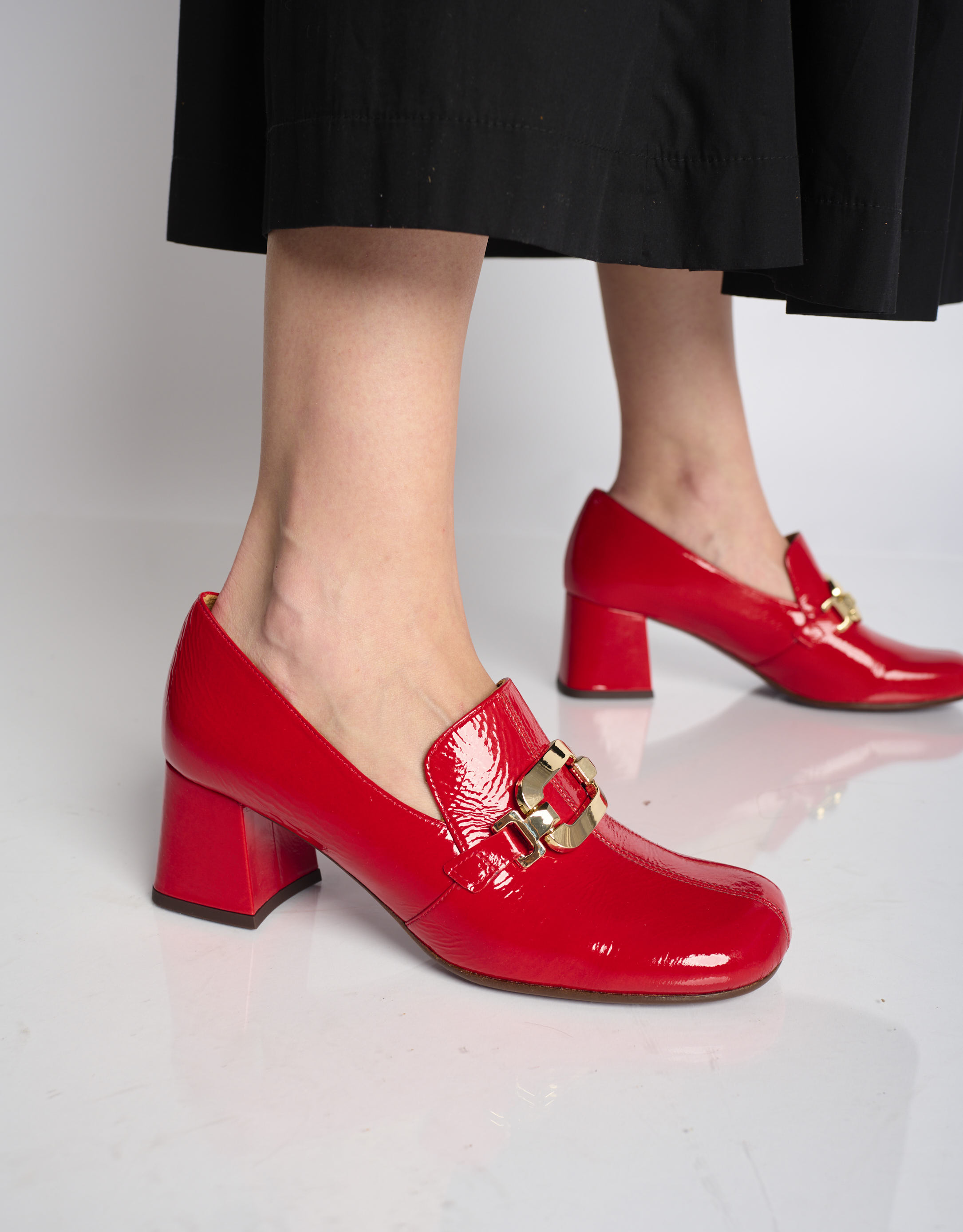 נעלי נשים - Chie Mihara - נעלי מוקסין עם עקב MOIL - אדום3