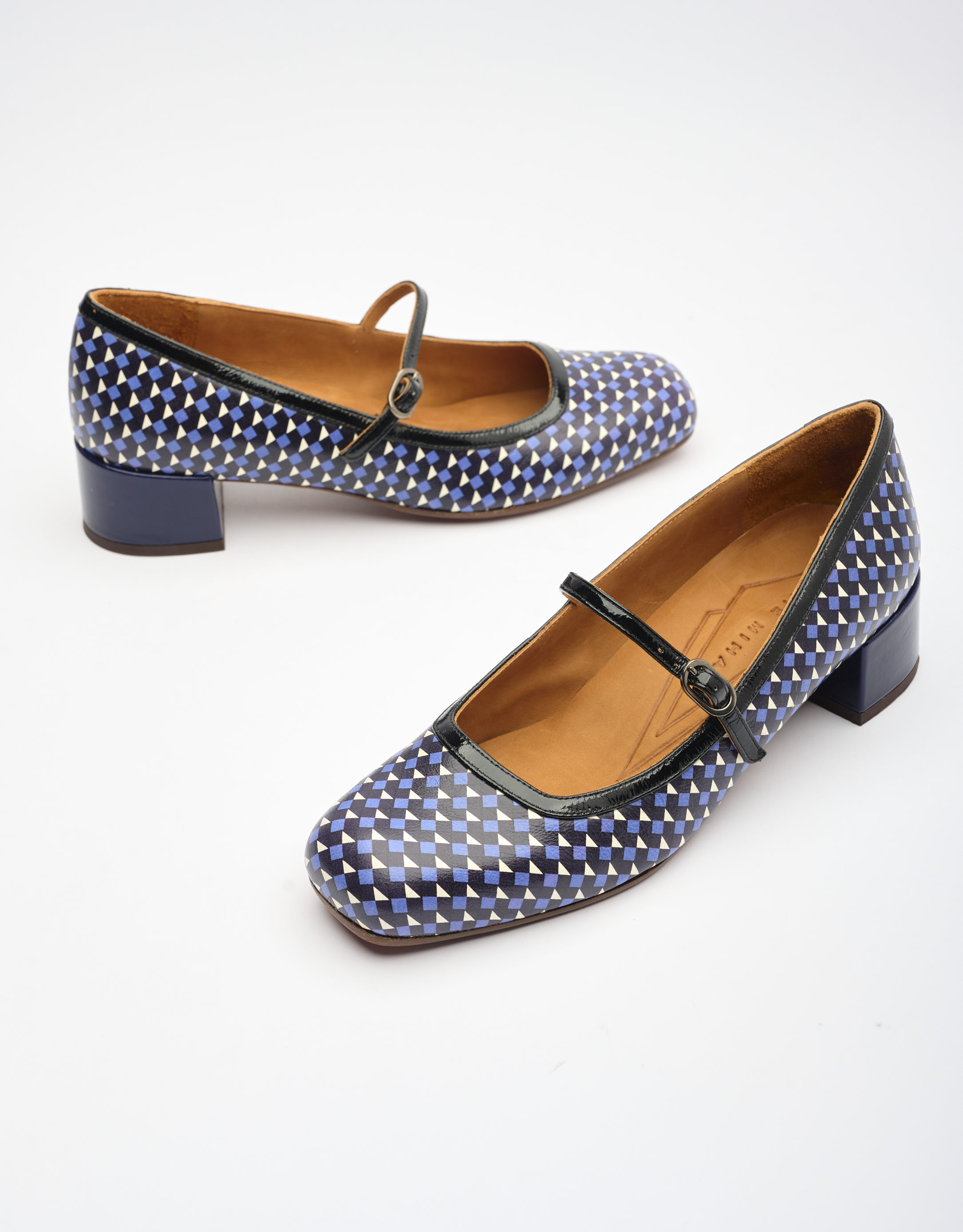 נעלי נשים - Chie Mihara - נעלי בובה עם עקב RENI - שחור כחול4