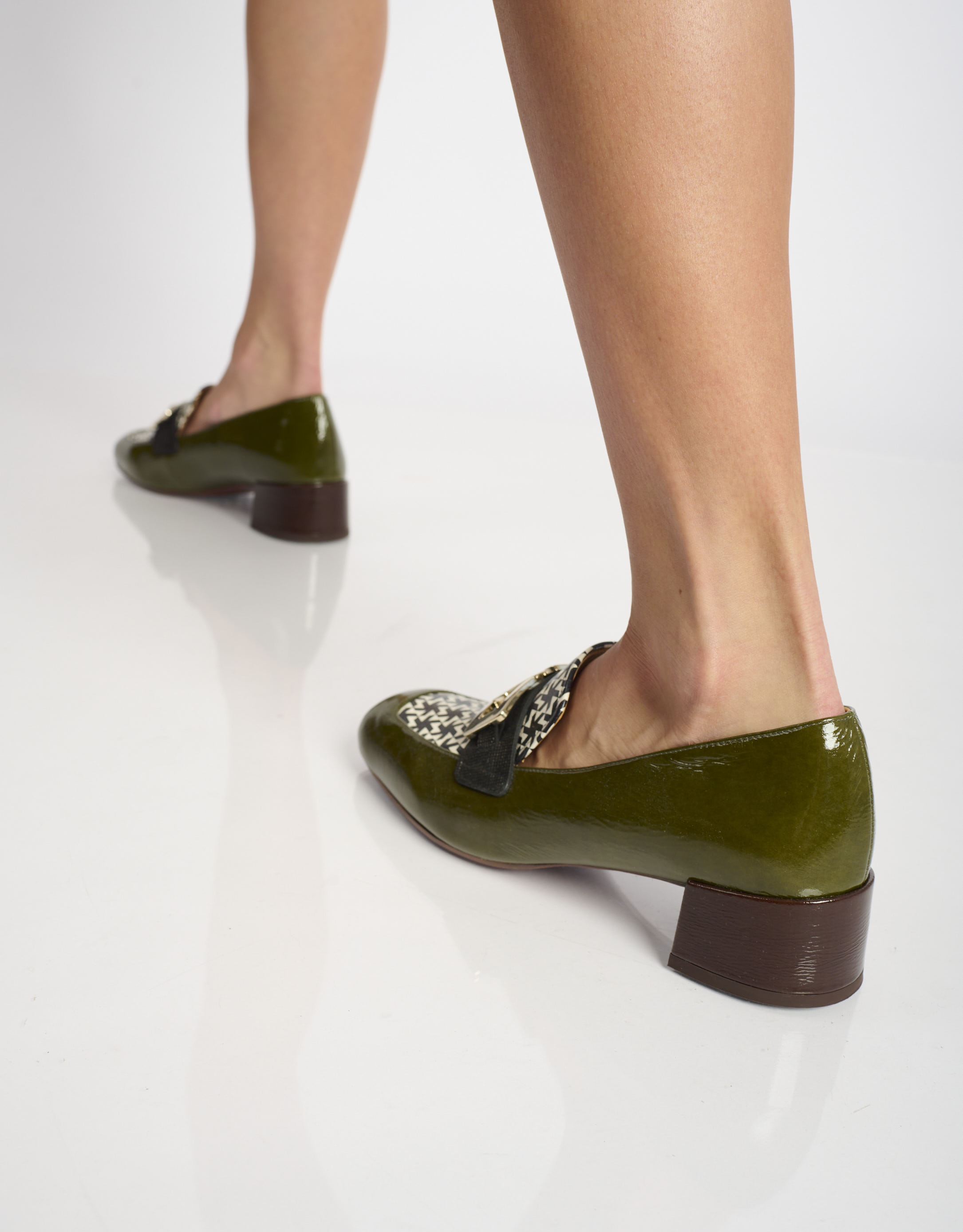 נעלי נשים - Chie Mihara - נעלי מוקסין עם עקב RANCI - ירוק4