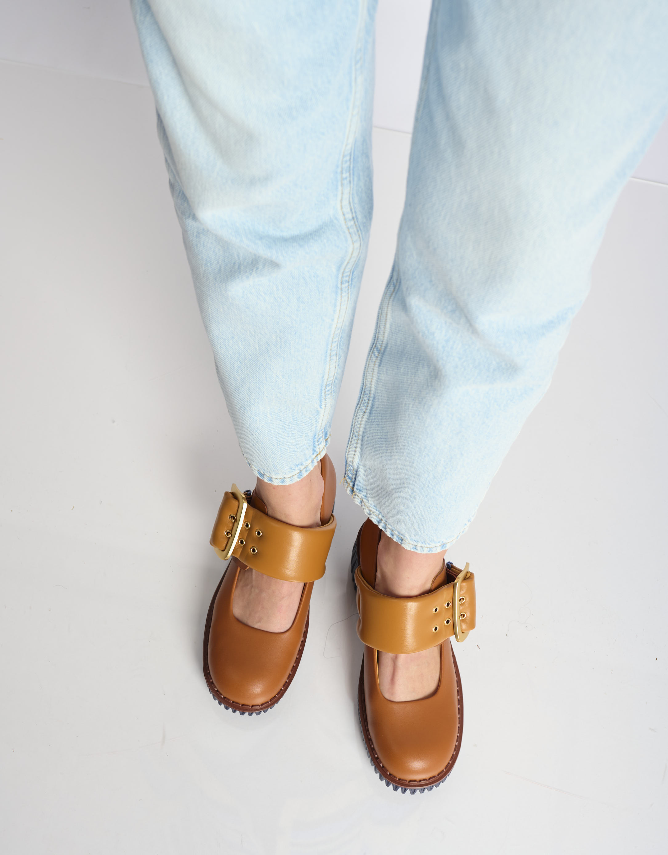 נעלי נשים - 4CCCCEES - נעלי בובה עם עקב PLITA JI - קאמל3