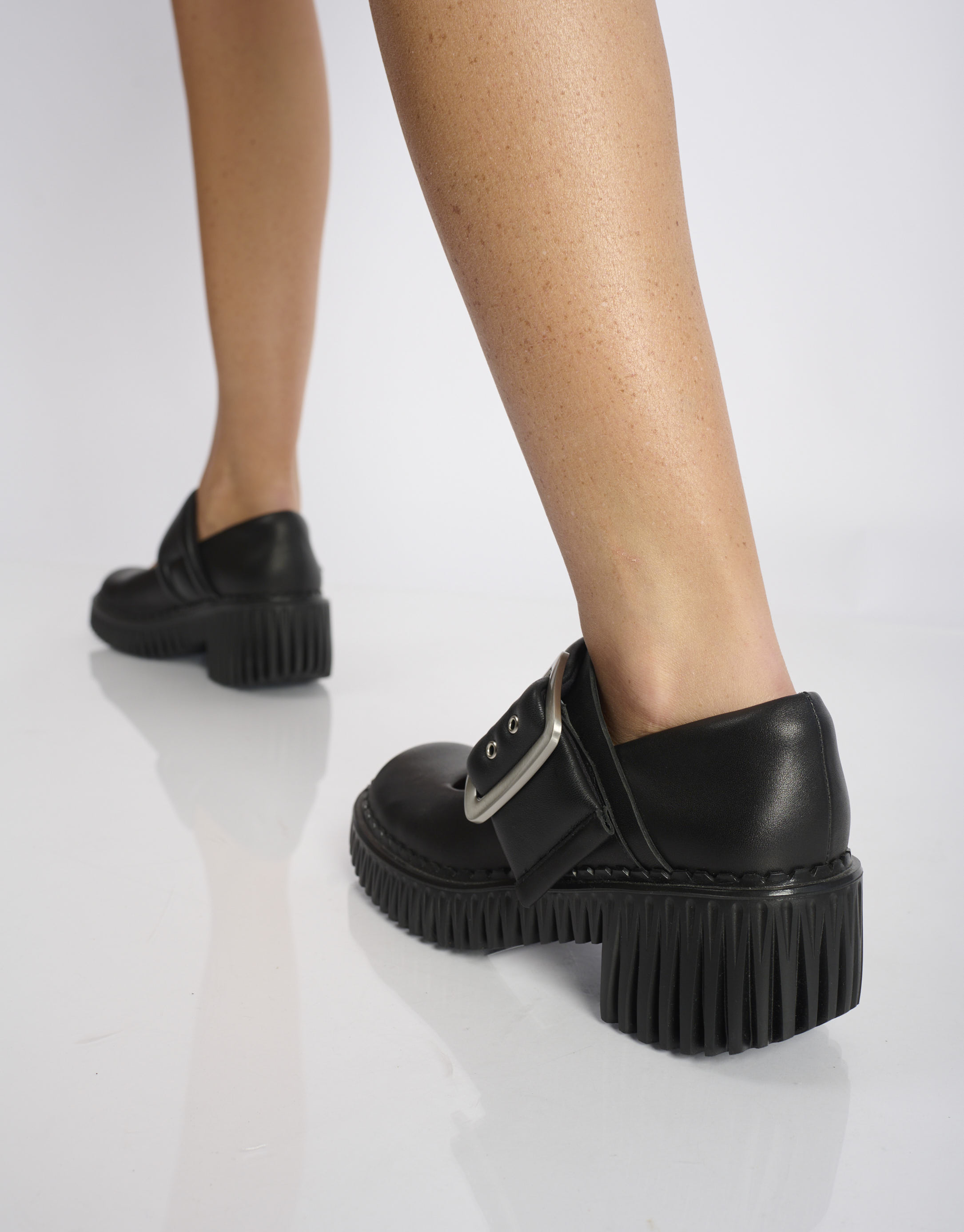 נעלי נשים - 4CCCCEES - נעלי בובה עם עקב PLITA JI - שחור4