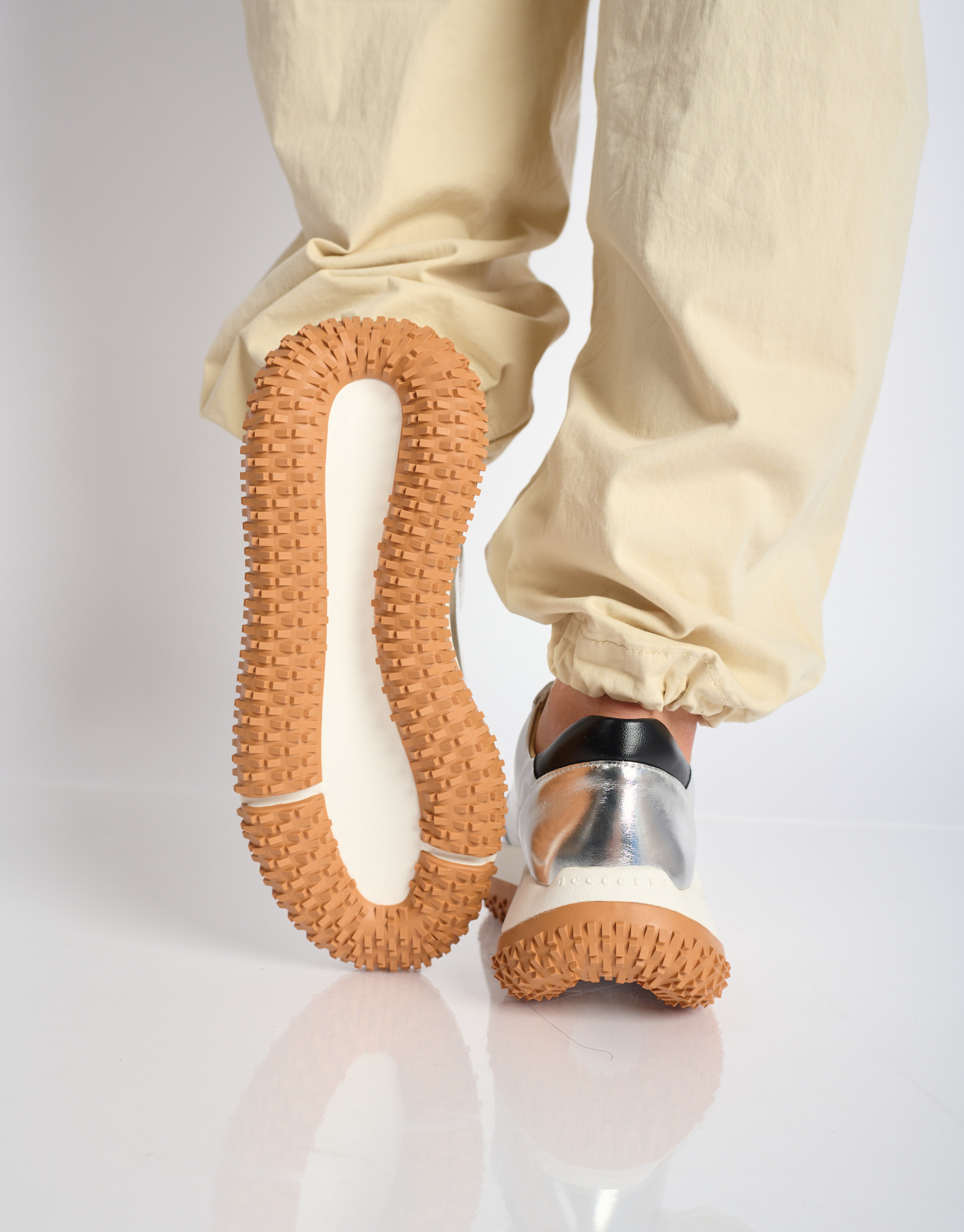 נעלי נשים - 4CCCCEES - סניקרס עור KAPOK SOON - כסף4