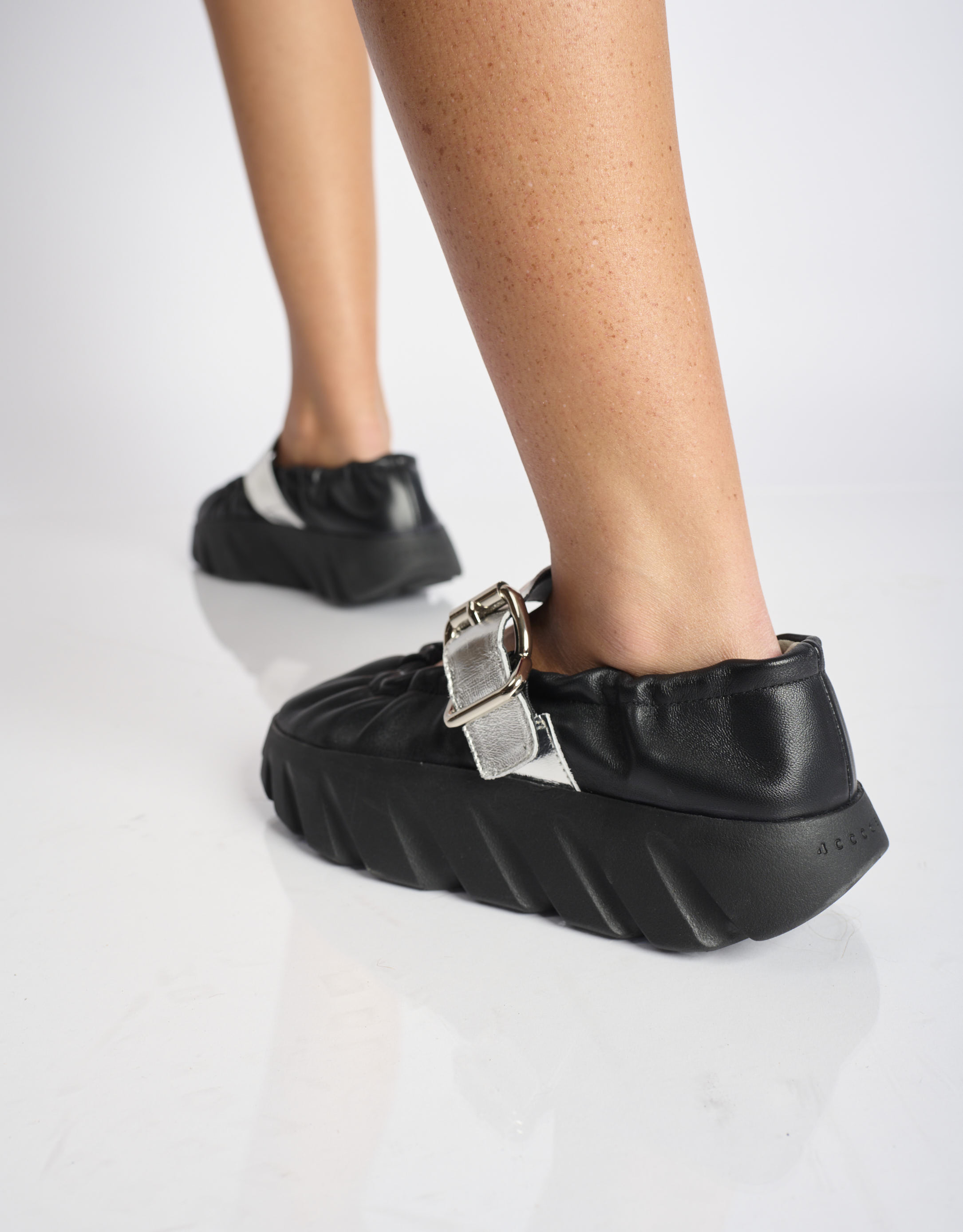 נעלי נשים - 4CCCCEES - נעלי בובה TURA COVE - שחור4