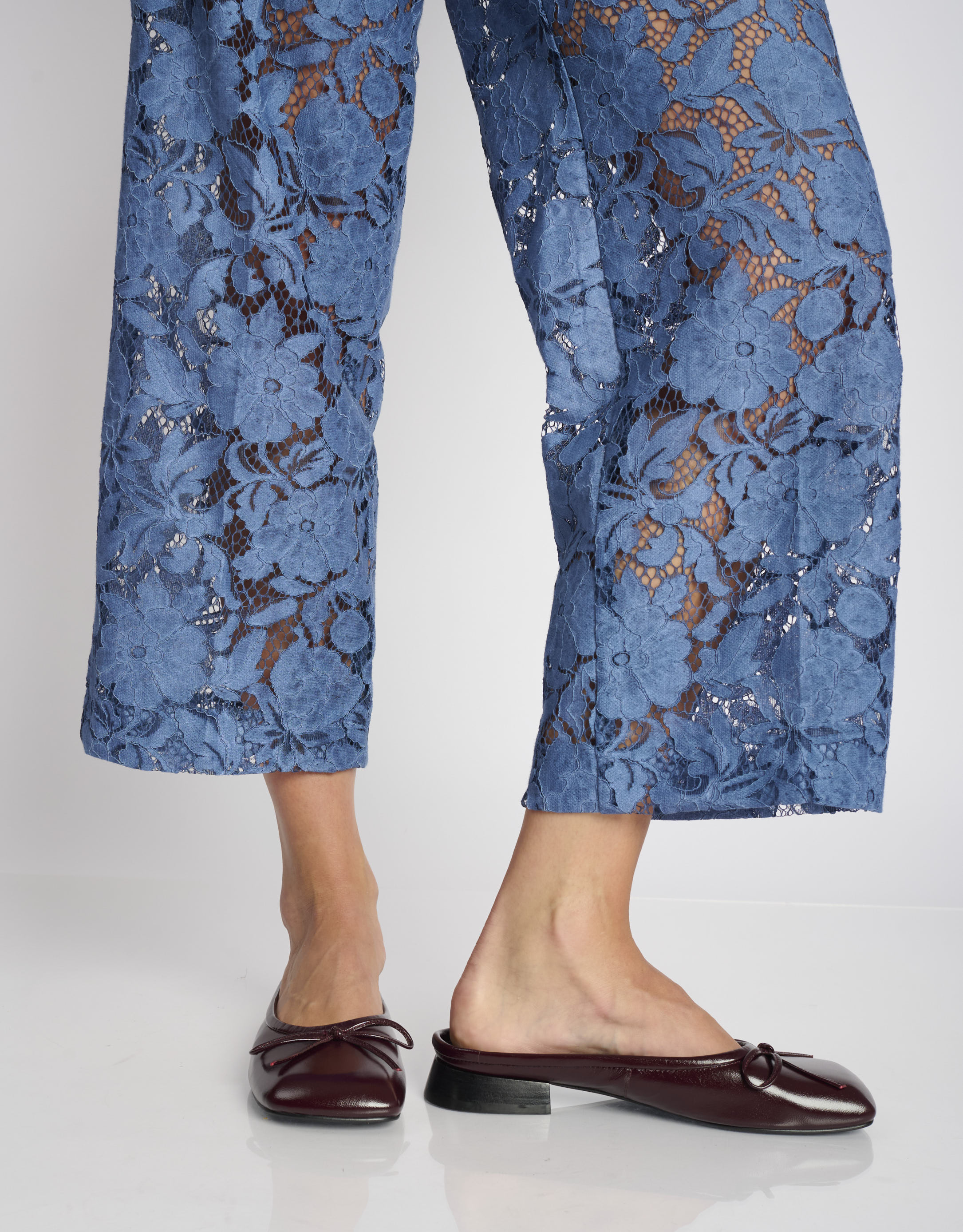 נעלי נשים - Yuko Imanishi - כפכפים שטוחים MIKE - בורדו1