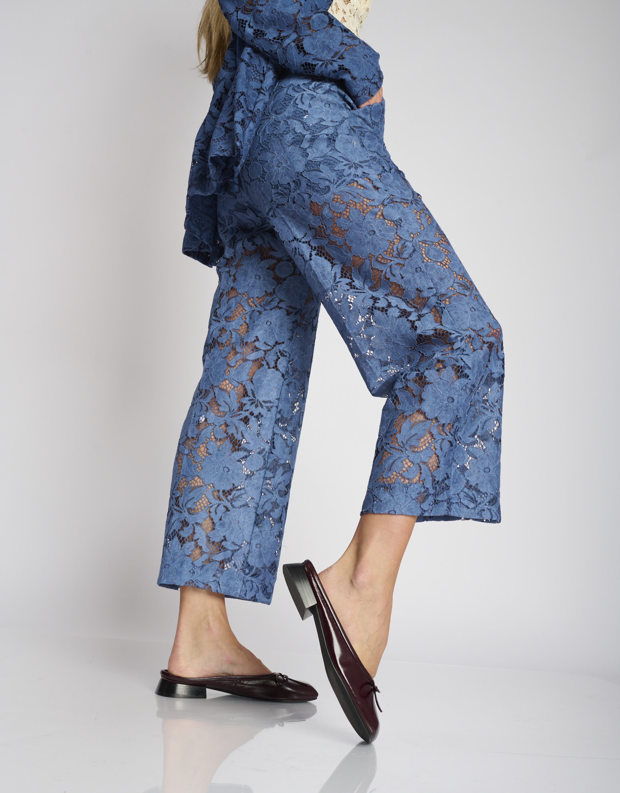 נעלי נשים - Yuko Imanishi - כפכפים שטוחים MIKE - בורדו4