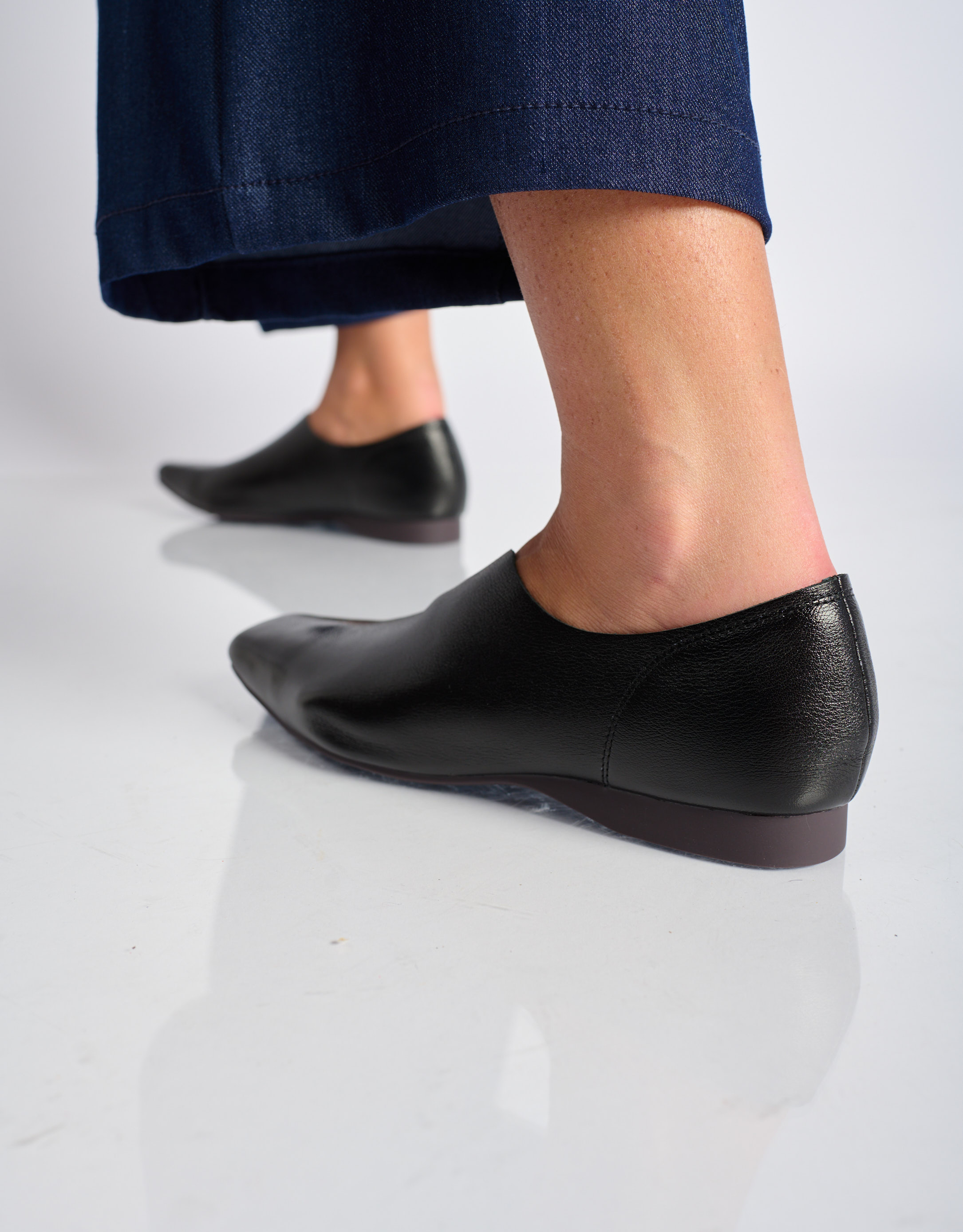 נעלי נשים - Yuko Imanishi - נעליים שטוחות FAN - שחור4