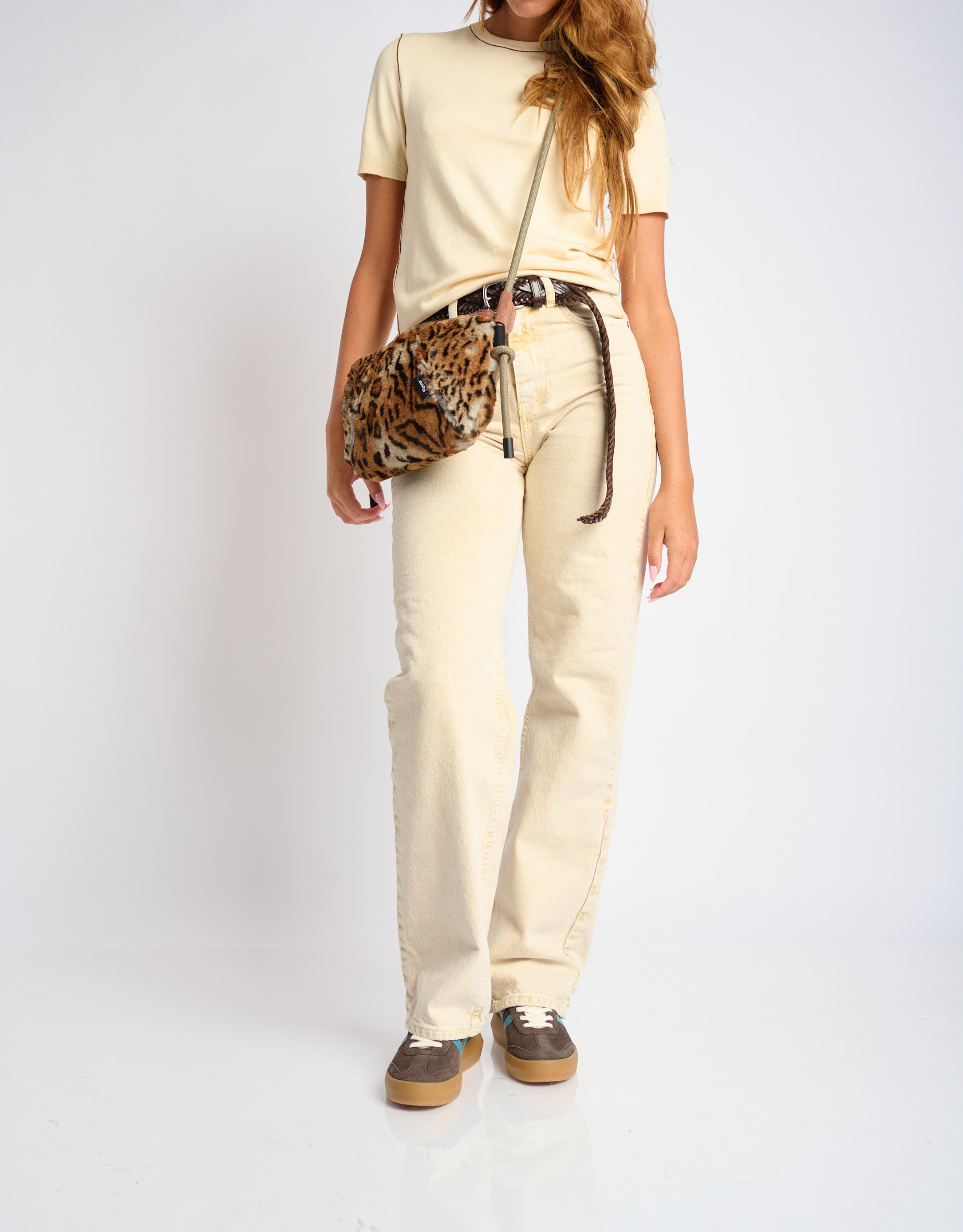 נעלי נשים - Flower Mountain - תיק צד POCKET FM - נמר4