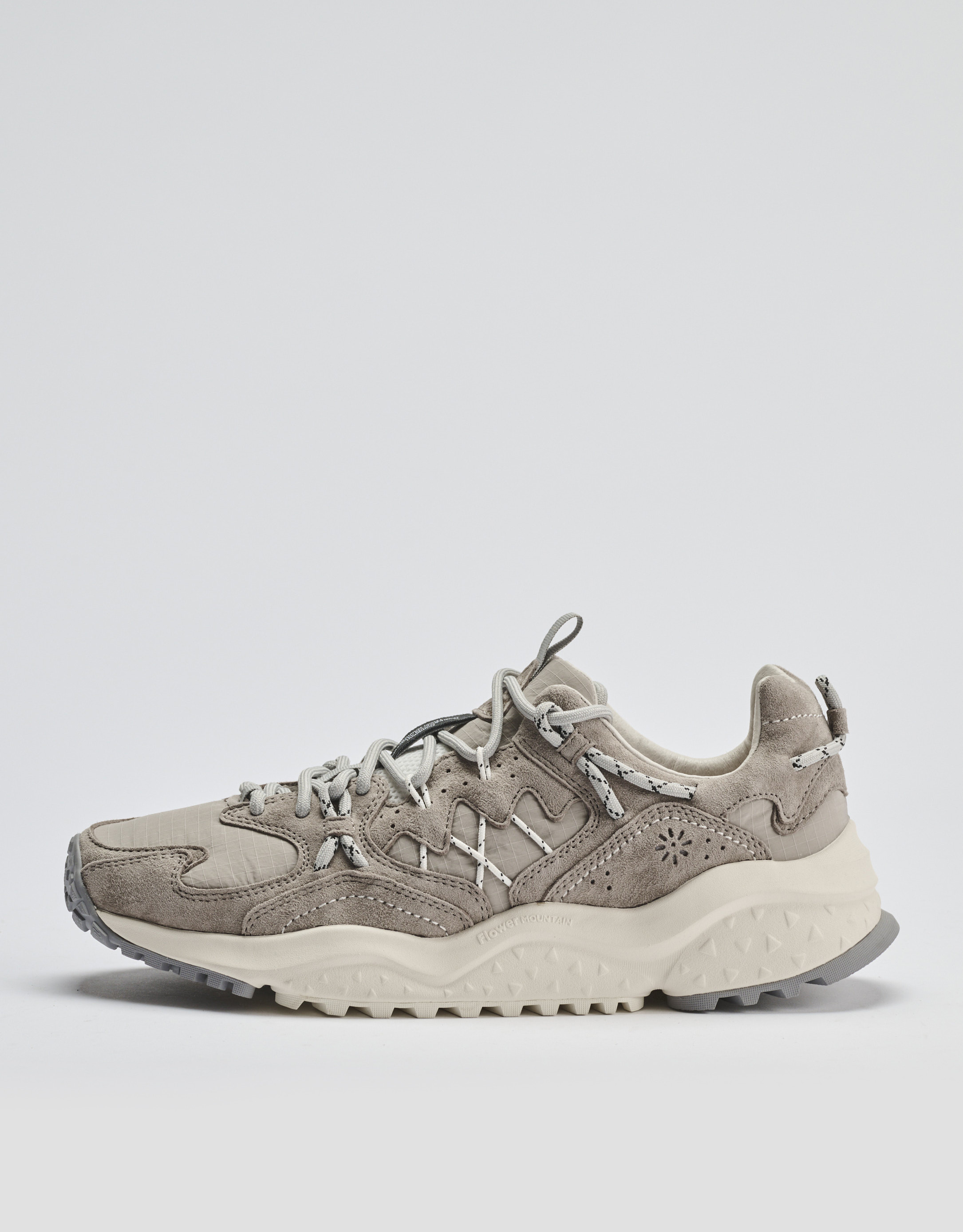 נעלי גברים - Flower Mountain - סניקרס זמש ובד YMABUSHI - אפור בהיר2