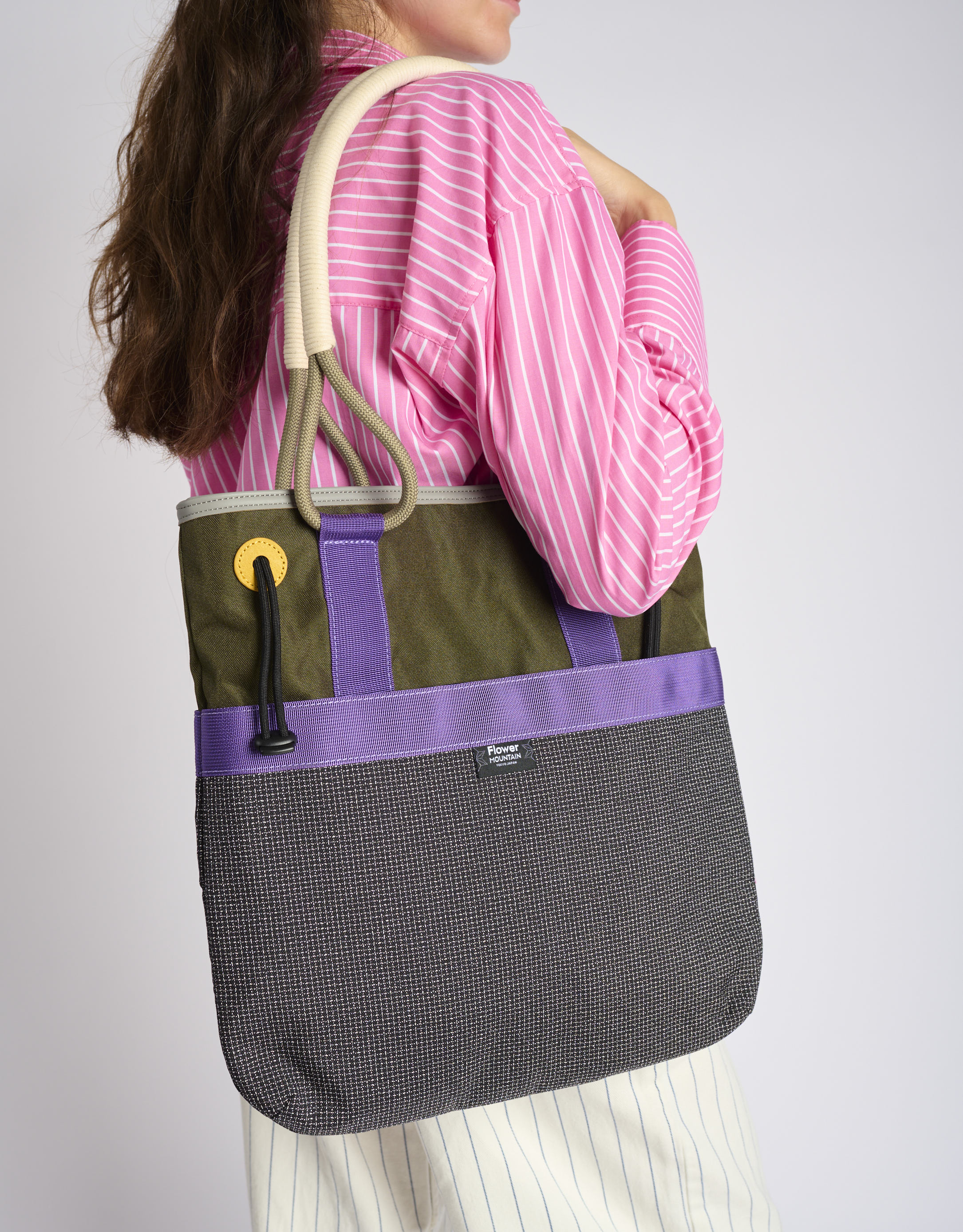 נעלי נשים - Flower Mountain - תיק צד TOTE FM - חאקי   אפור1