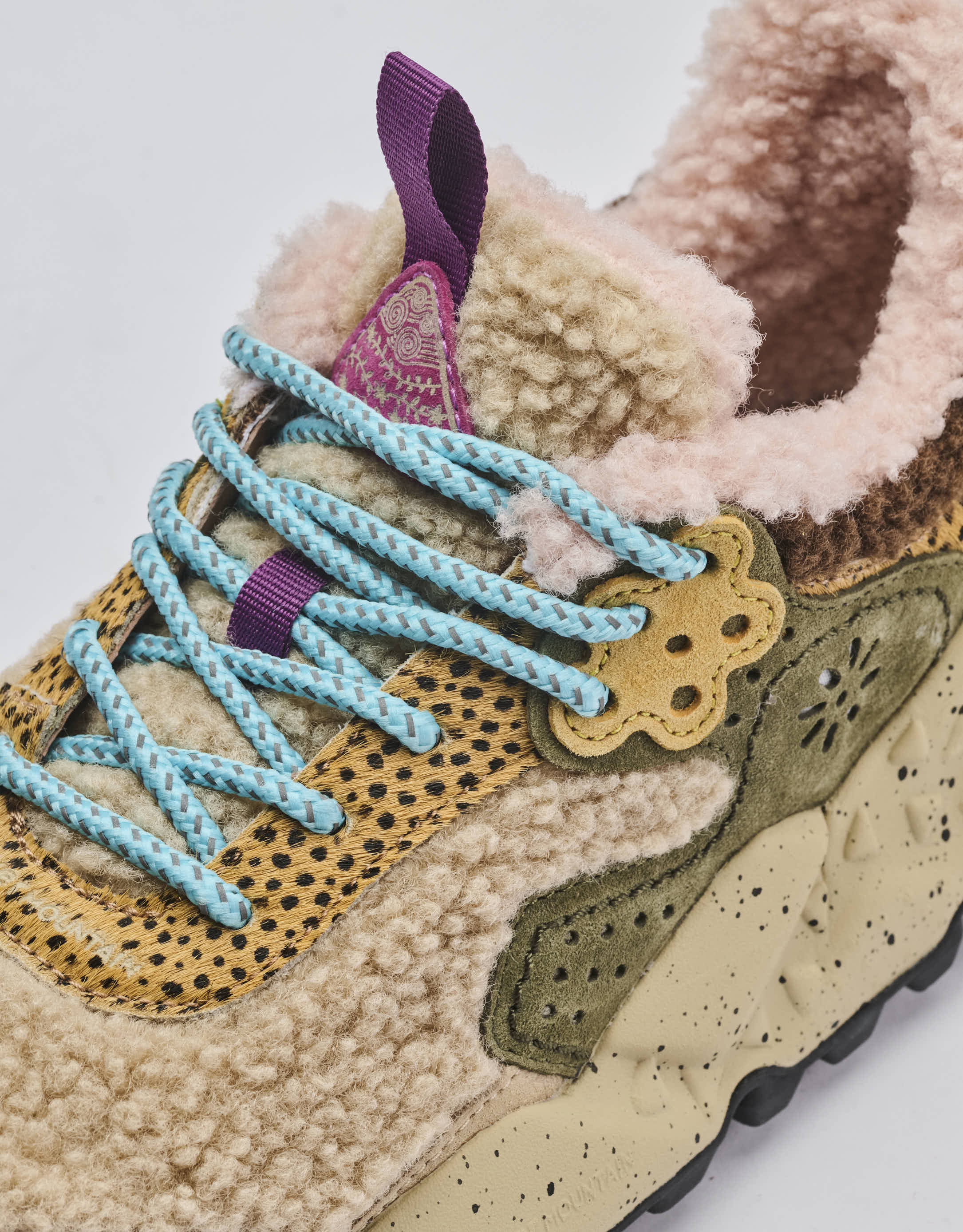 נעלי נשים - Flower Mountain - סניקרס KOTETSU טדי - בז'   חום1