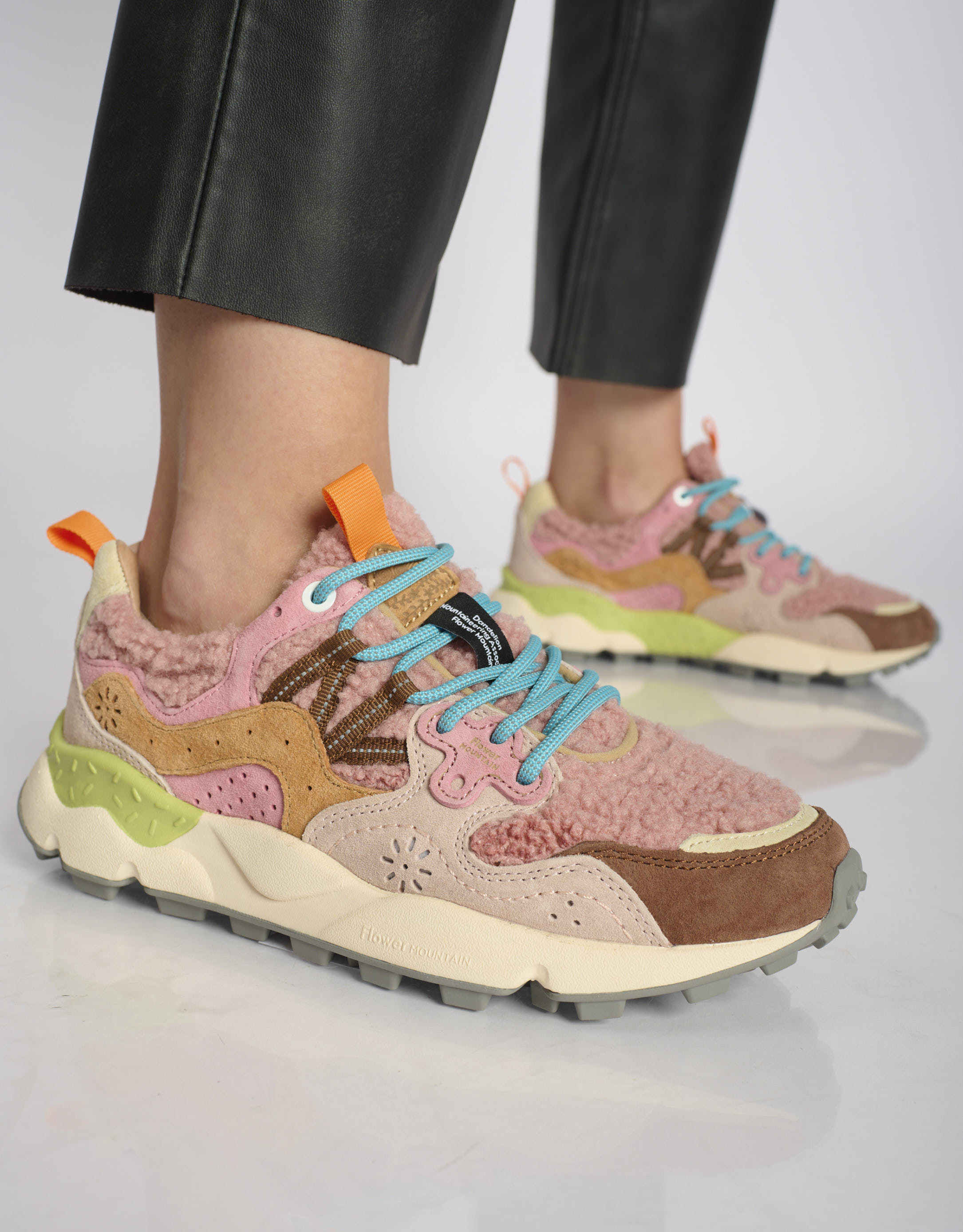 נעלי נשים - Flower Mountain - סניקרס YAMANO 3 טדי - ורוד3