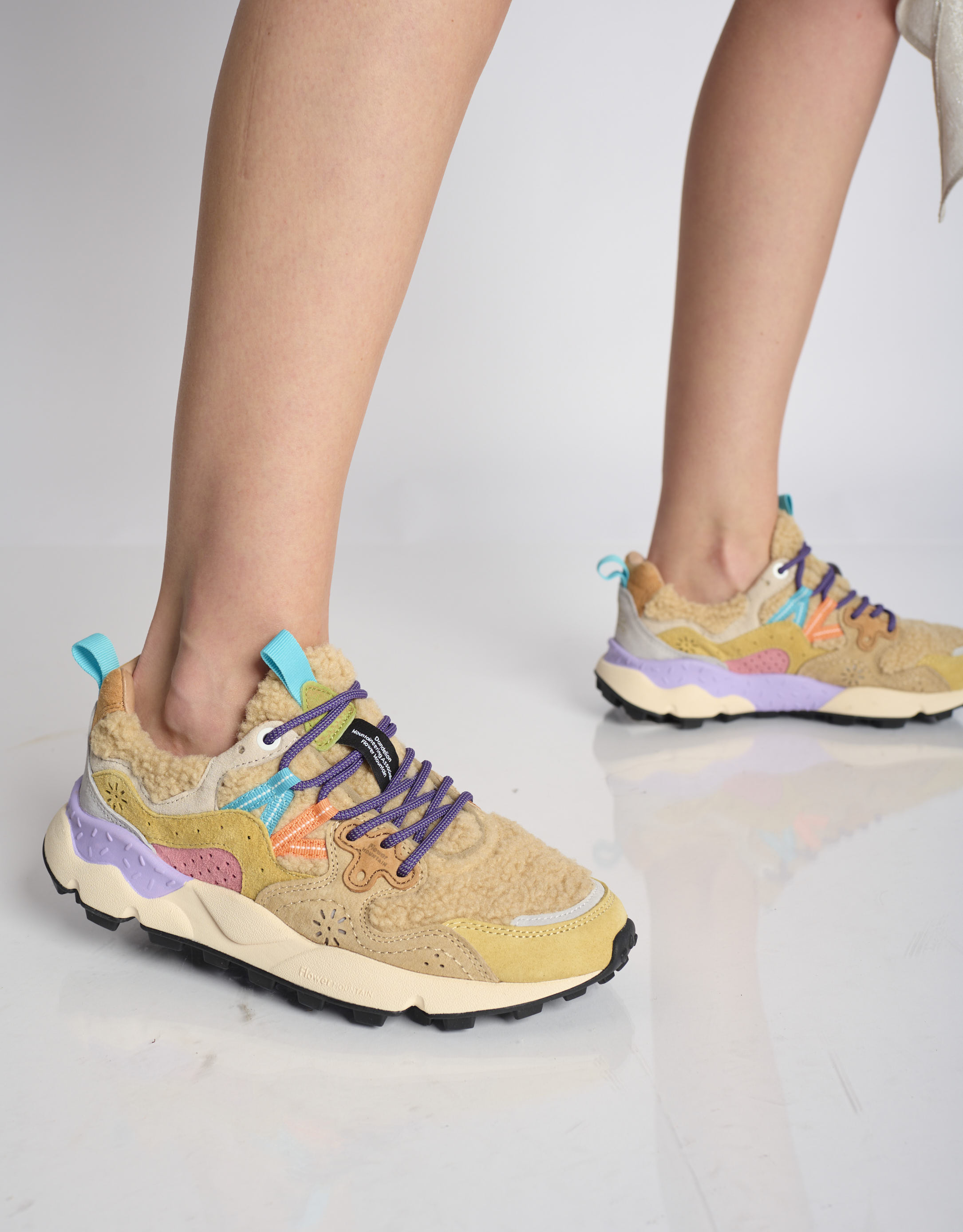 נעלי נשים - Flower Mountain - סניקרס YAMANO 3 טדי - בז'4