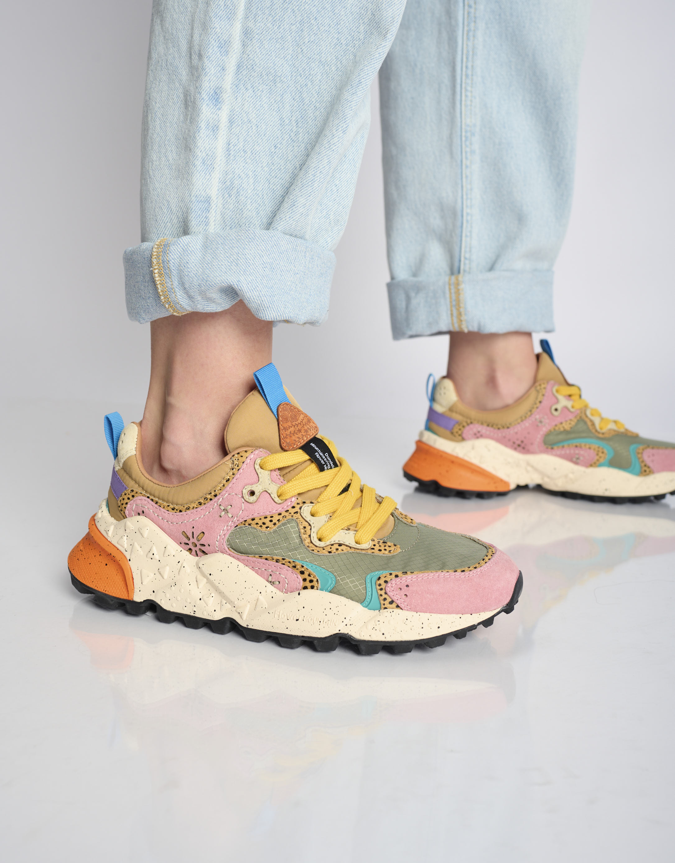 נעלי נשים - Flower Mountain - סניקרס זמש ובד RULIS - ירוק   ורוד4