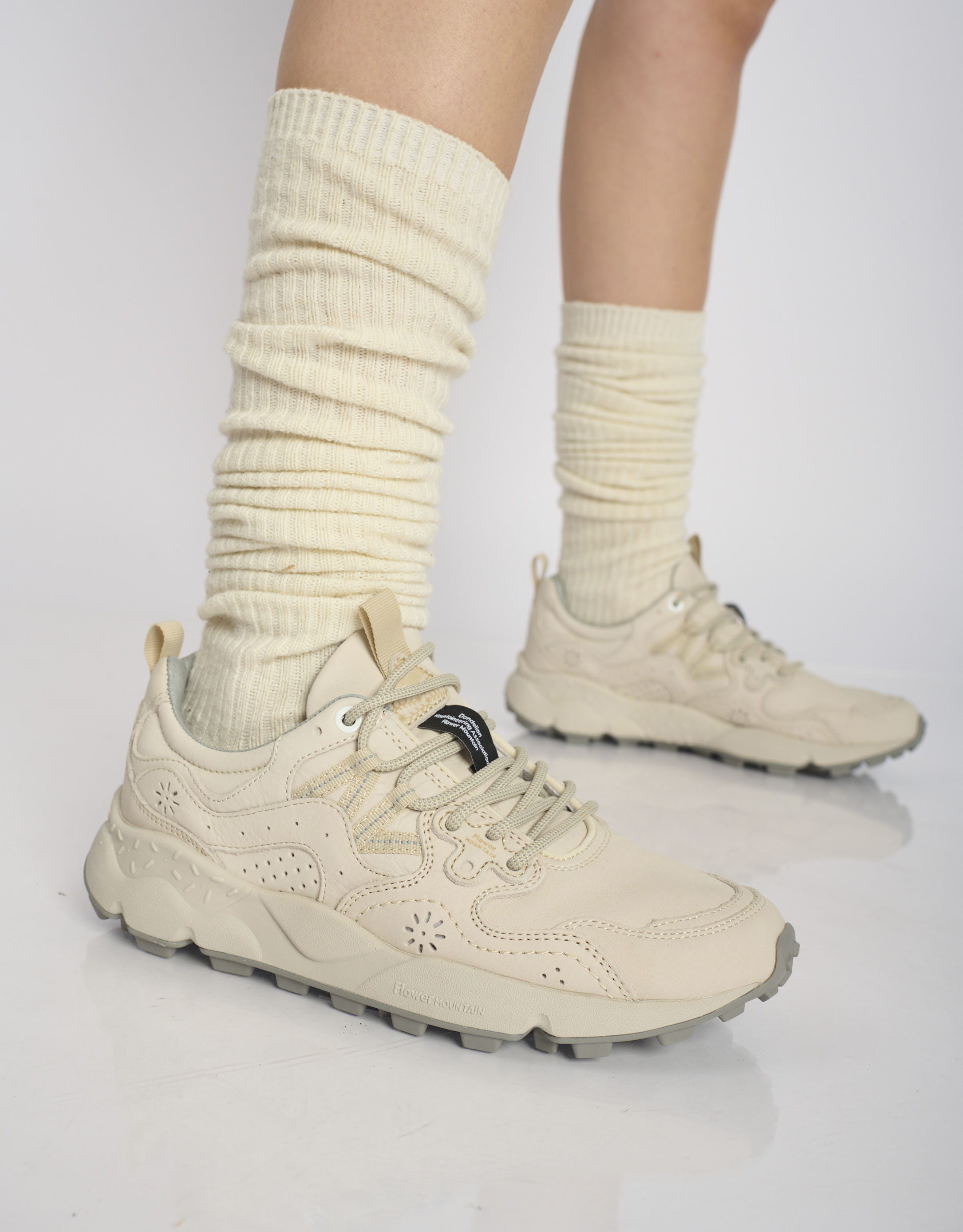 נעלי נשים - Flower Mountain - סניקרס עור YAMANO - אופוויט3