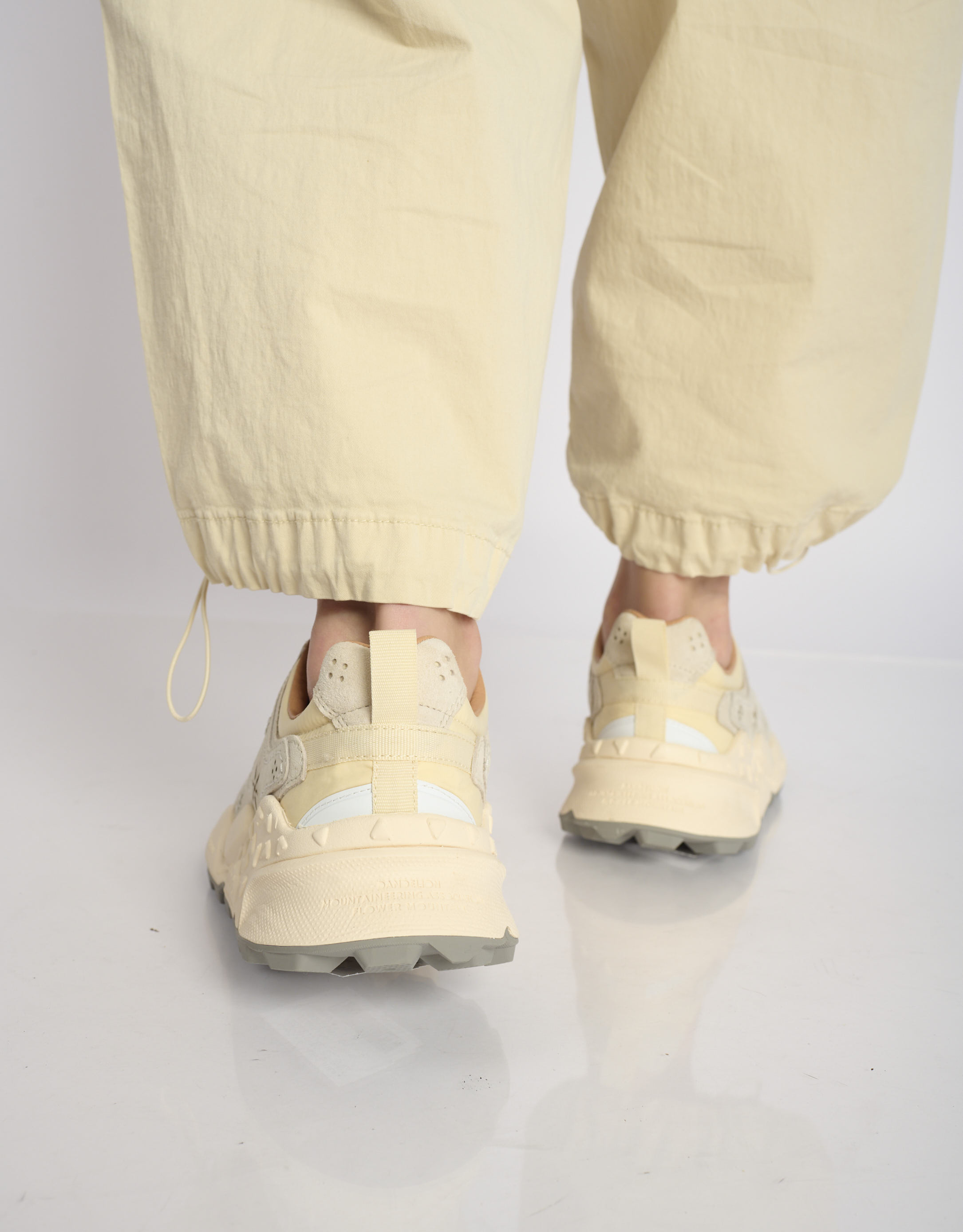 נעלי נשים - Flower Mountain - סניקרס זמש ובד RULIS - אופוויט4