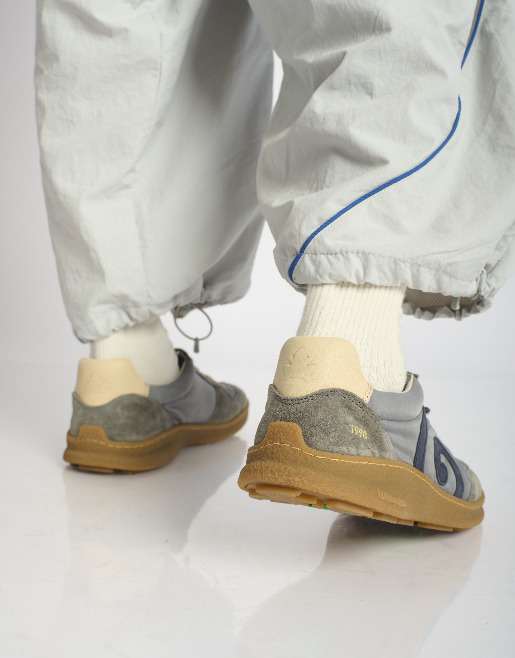 נעלי גברים - El Naturalista - סניקרס OROEL - אפור4