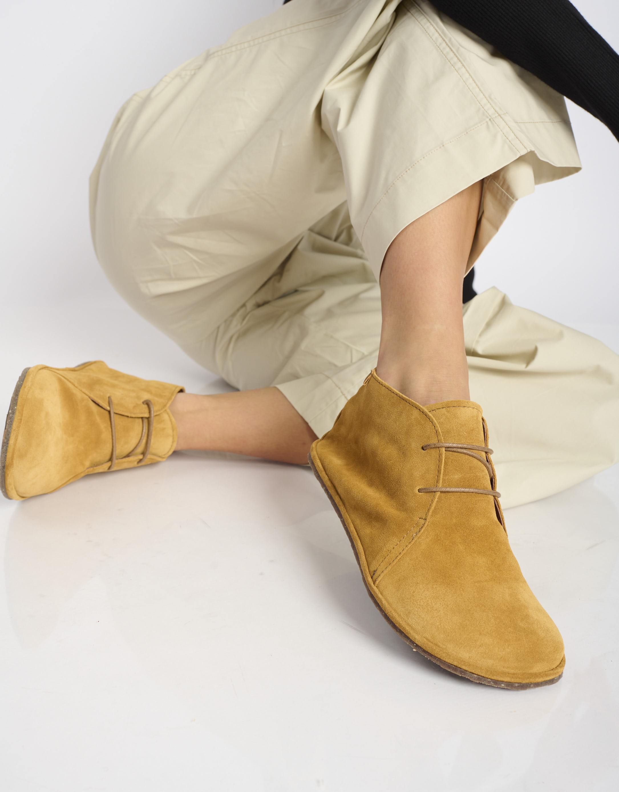 נעלי נשים - El Naturalista - נעלי זמש BARE - קאמל1