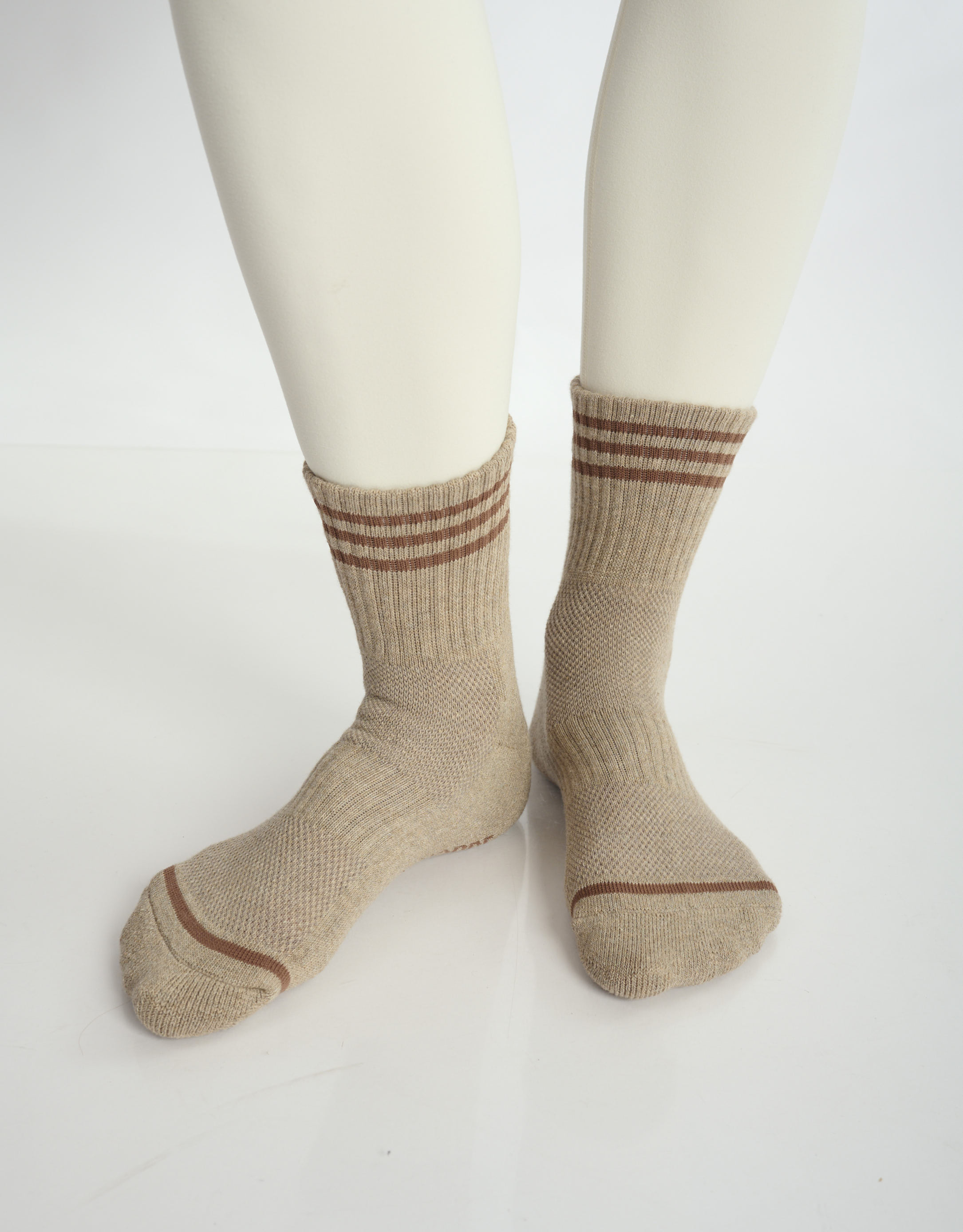 נעלי נשים -  - גרביים GIRLFRIEND - חום בהיר1