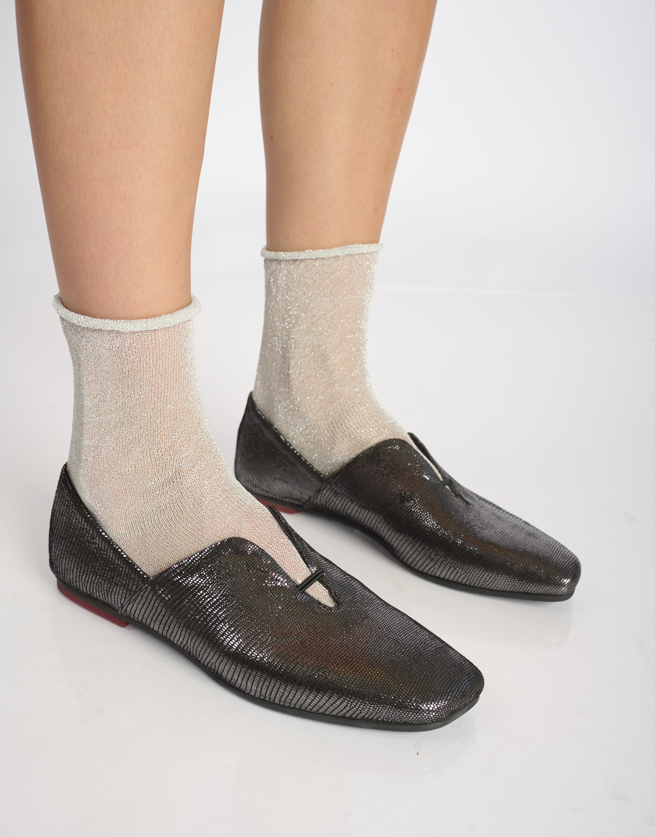 נעלי נשים - Yuko Imanishi - נעלי עור שטוחות  AZU - אפור מטאלי4