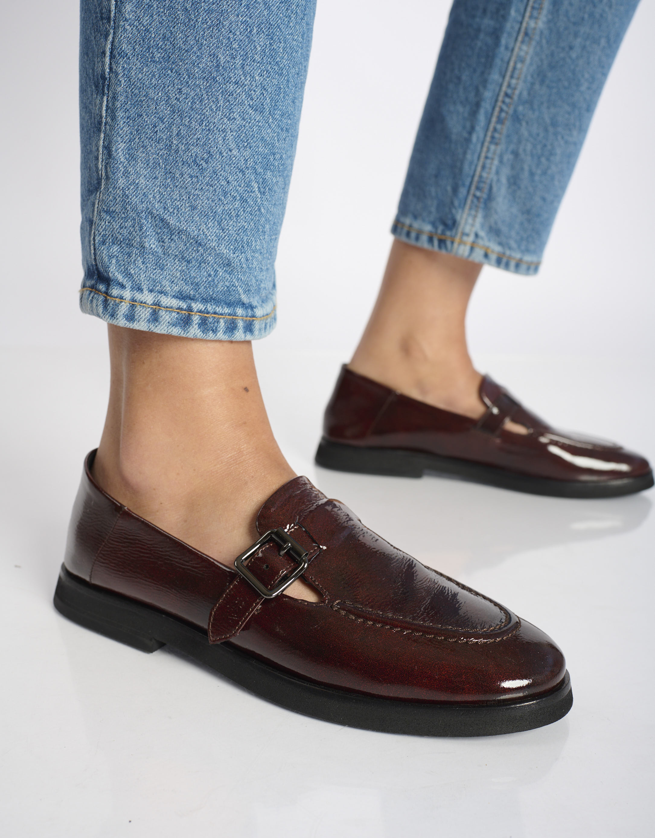 נעלי נשים - Yuko Imanishi - נעליים מבריקות KANA - חום3