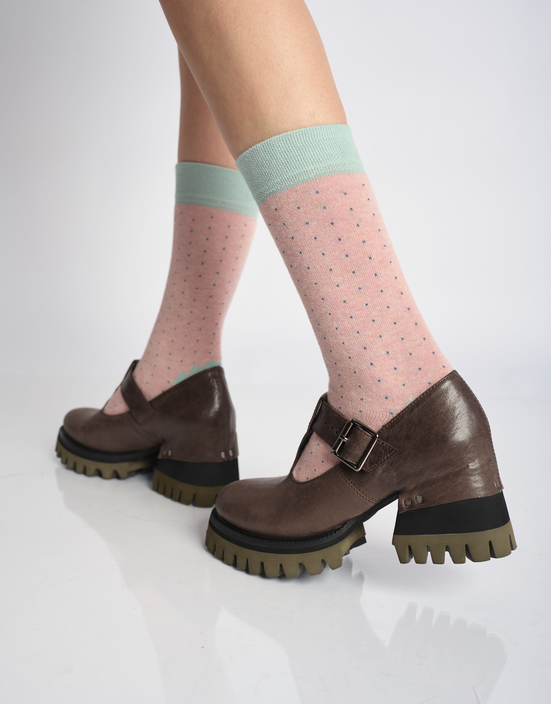 נעלי נשים - Yuko Imanishi - נעלי בובה עם עקב MIMI - חום4