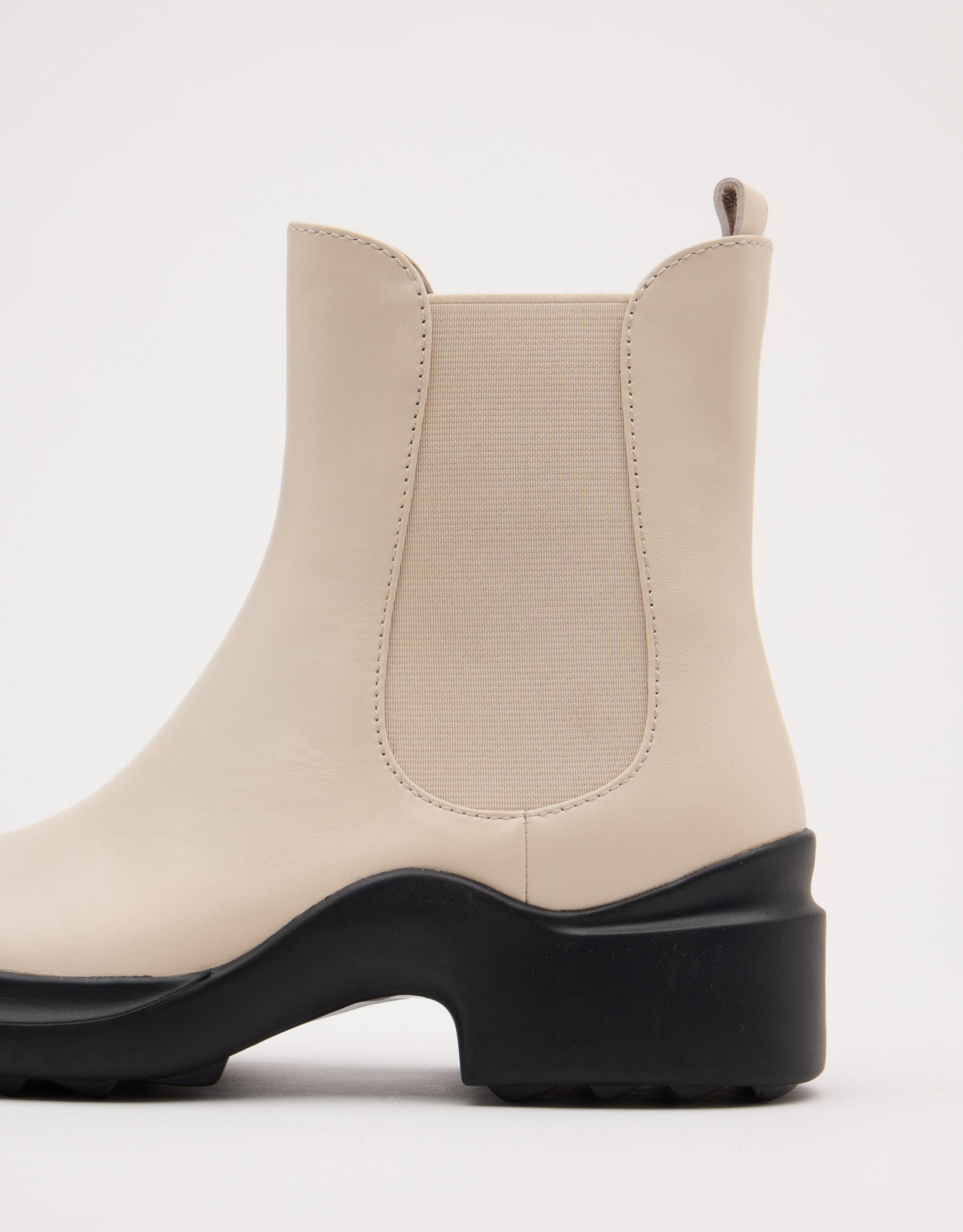 נעלי נשים - Jeffrey Campbell - מגפוני צ'לסי AVELINA - אופוויט4