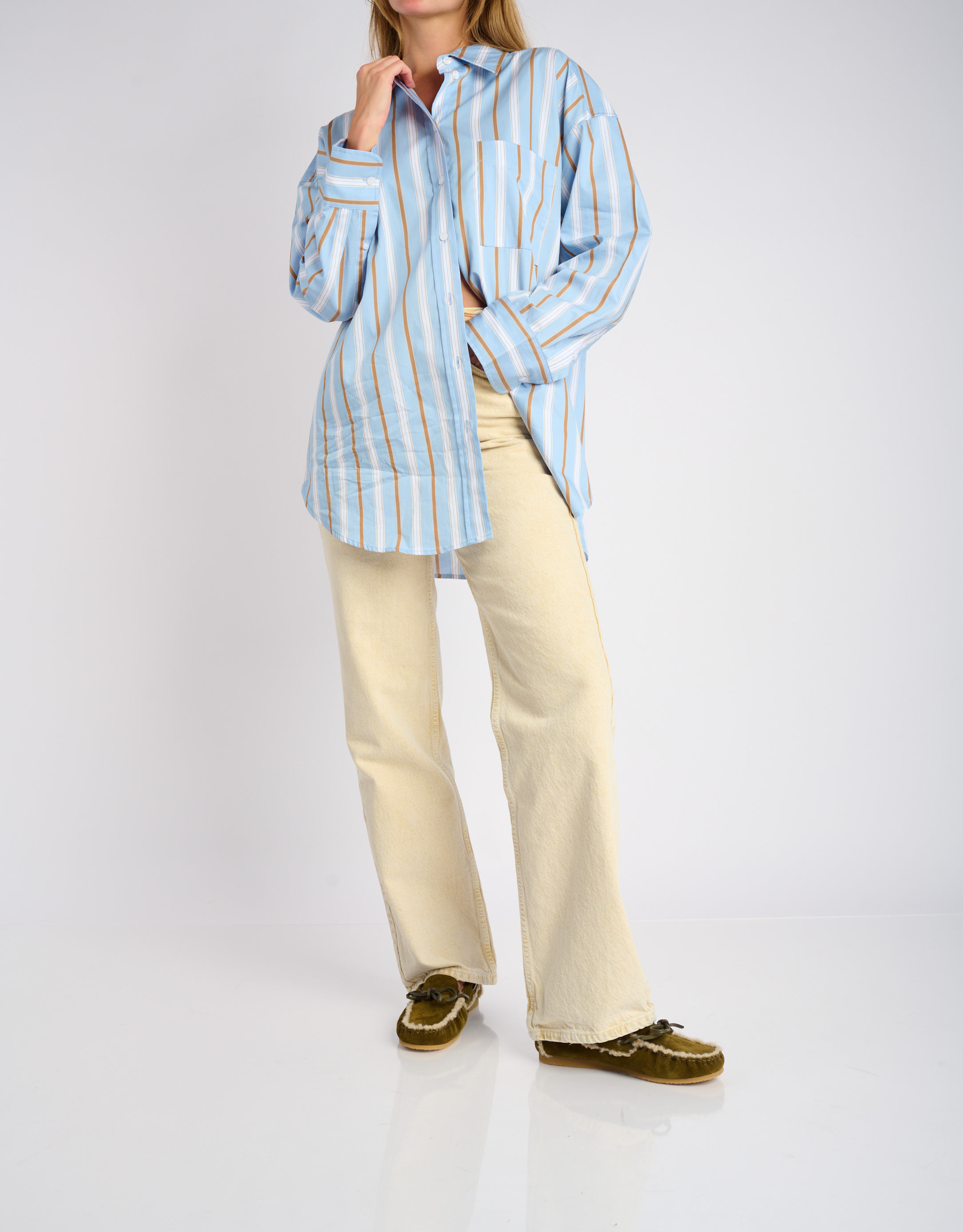 נעלי נשים - Jeffrey Campbell - מוקסינים עם פרווה COMFY - חאקי3