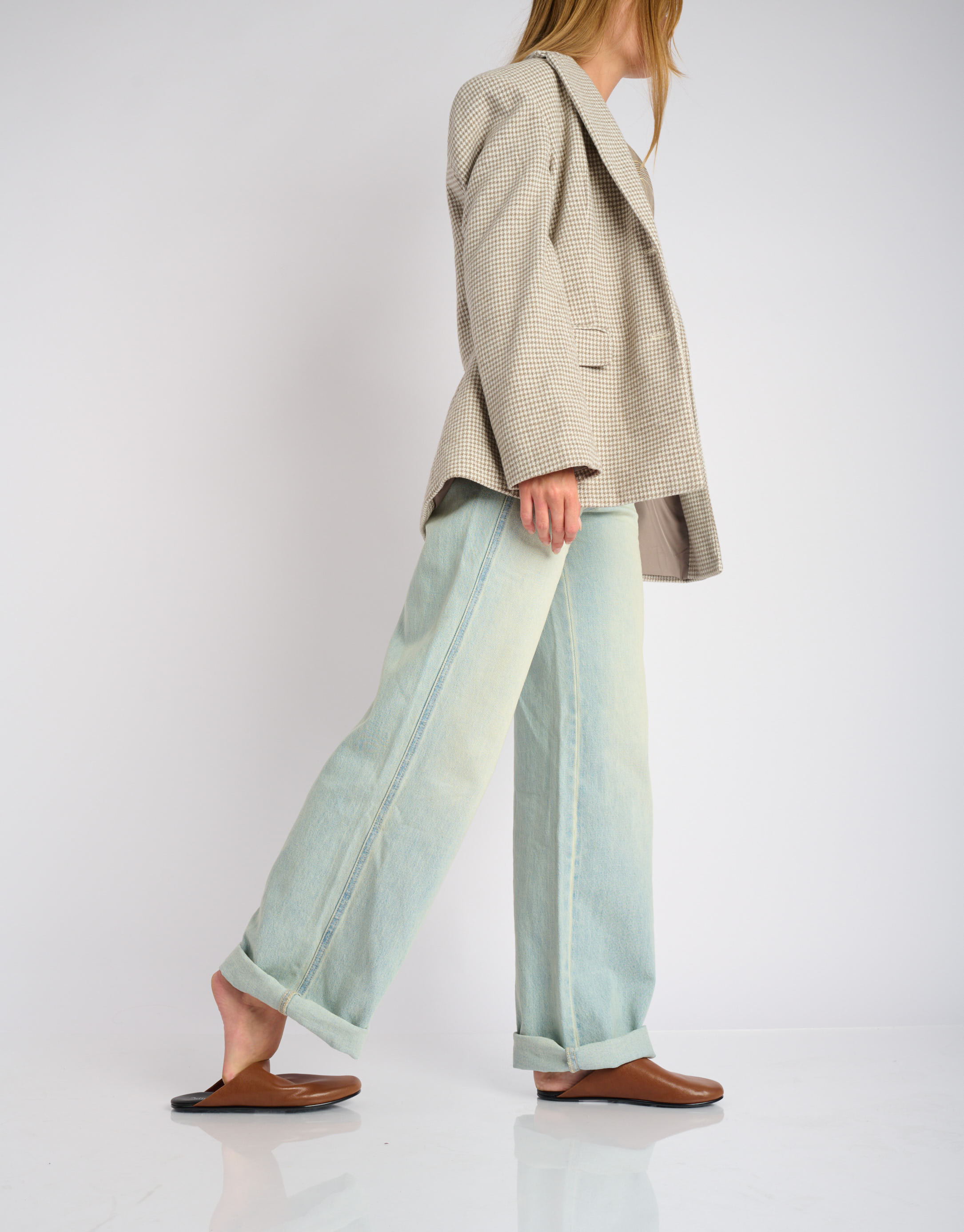 נעלי נשים - Jeffrey Campbell - כפכפי עור שטוחים GUNTER - חום3