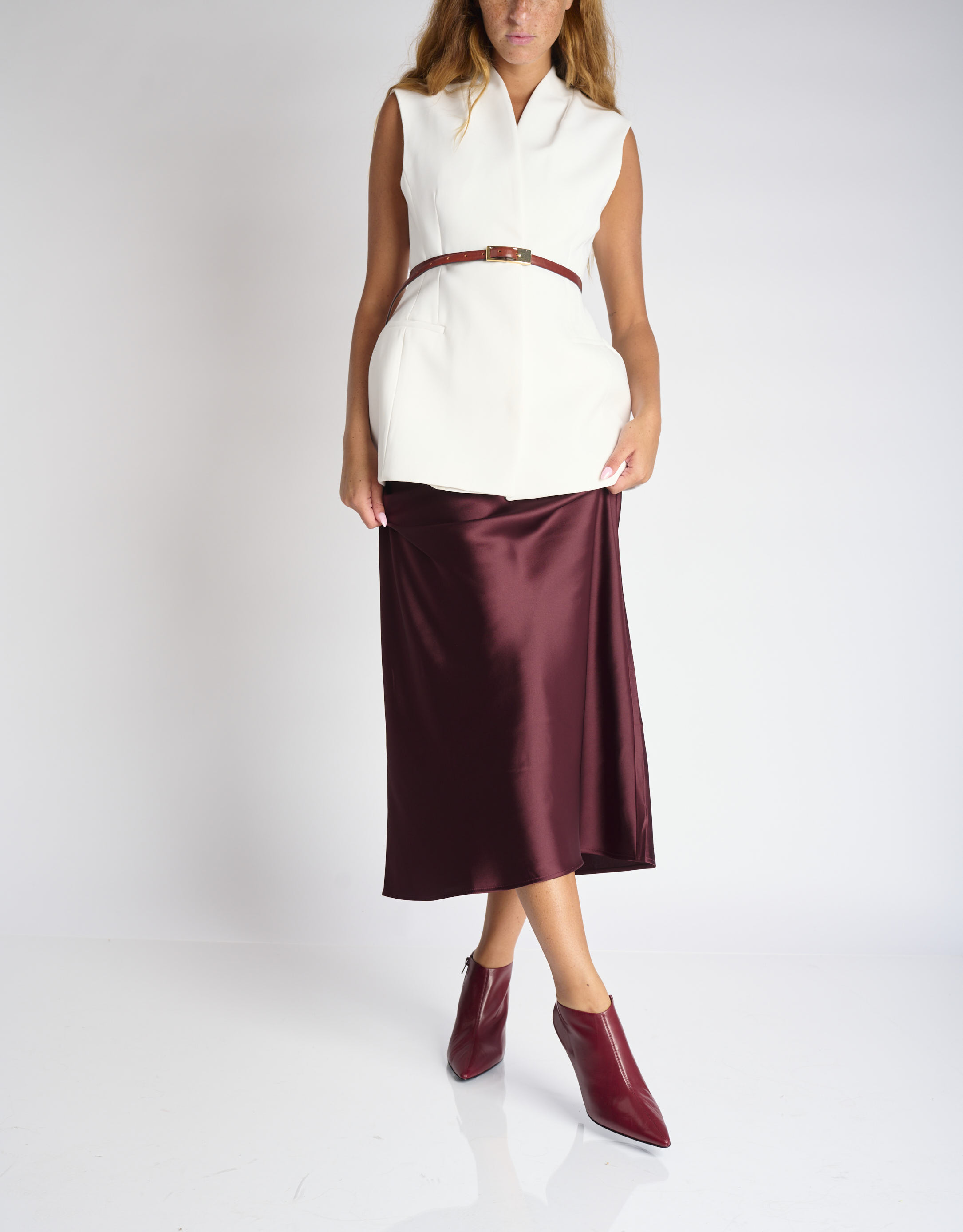 נעלי נשים - Jeffrey Campbell - מגפונים עם עקב LAVERNA - בורדו2