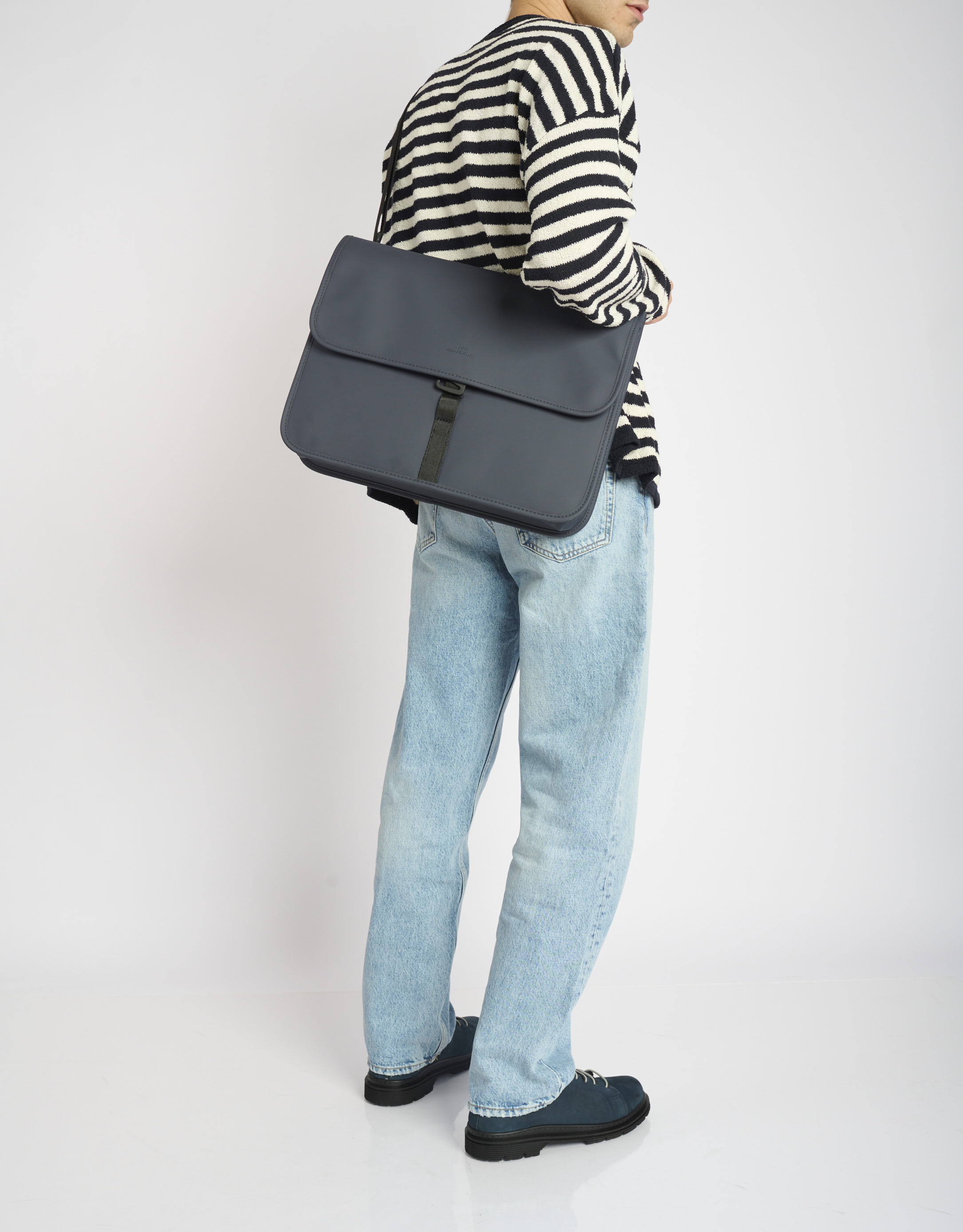 נעלי נשים - Ucon Acrobatics - תיק צד KATSU - כחול1