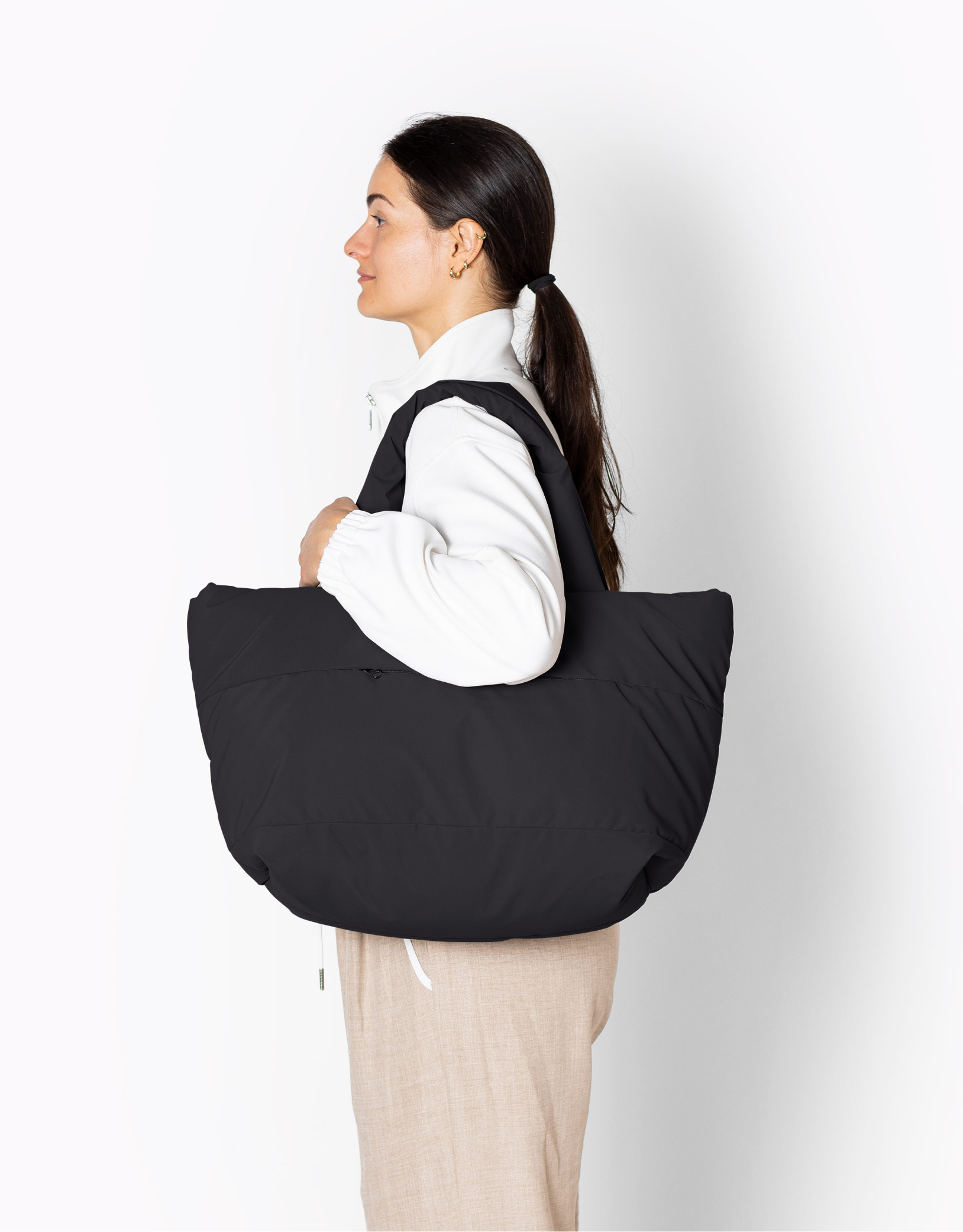 נעלי נשים - Ucon Acrobatics - תיק צד OLIVIA - שחור3