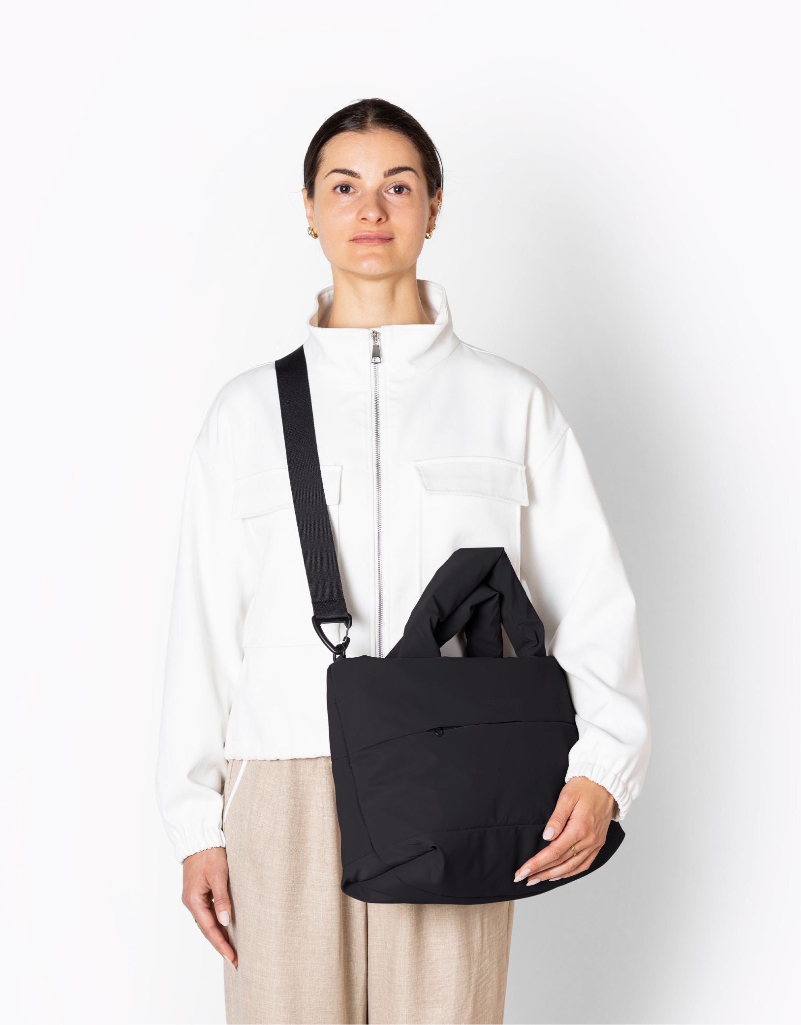 נעלי נשים - Ucon Acrobatics - תיק צד קטן OLIVIA - שחור2